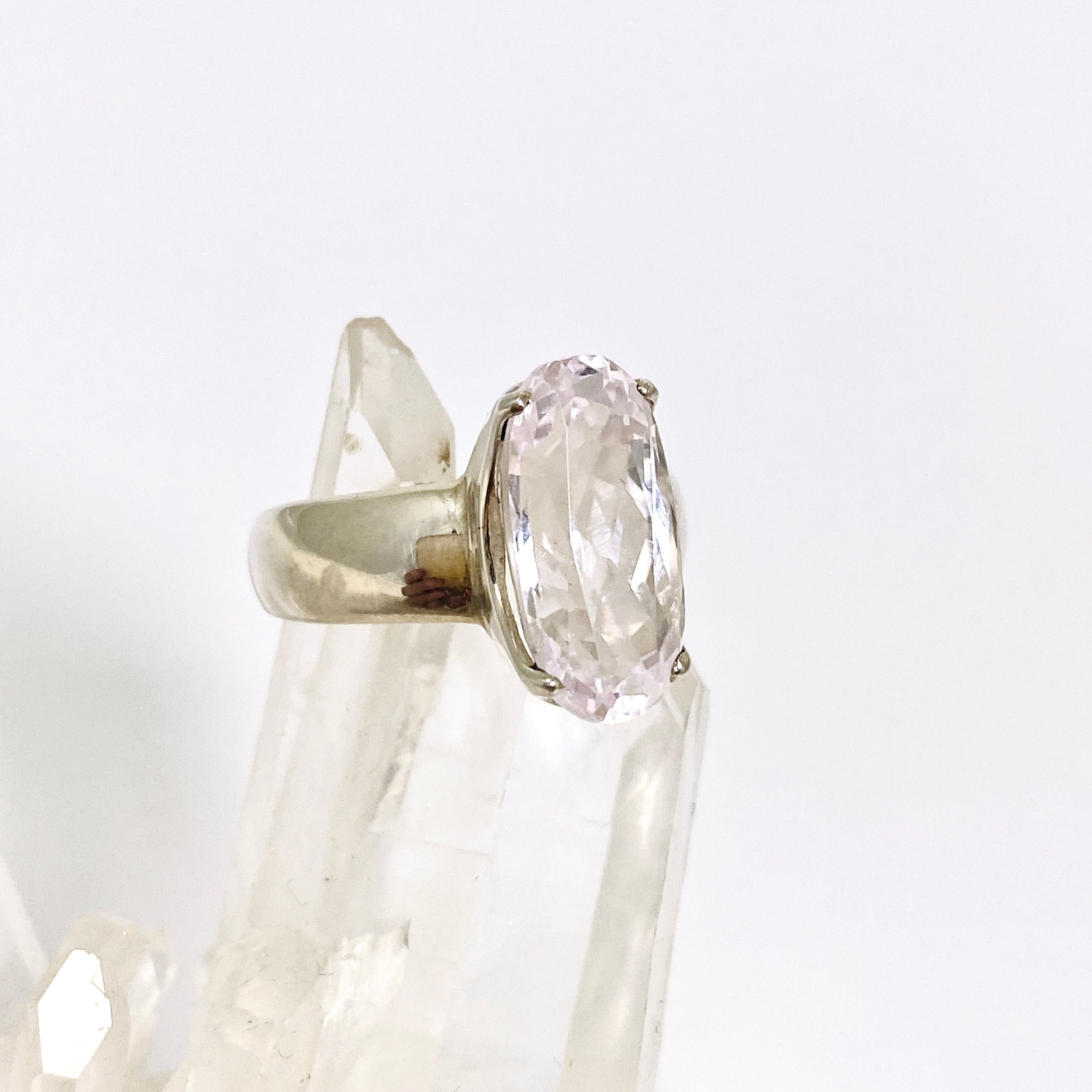 Kunzite Oval Faceted Ring Size 8.5 - Elegant Pink Gemstone Jewelry for Women | Perfect for Weddings, Anniversaries & Special Occasions