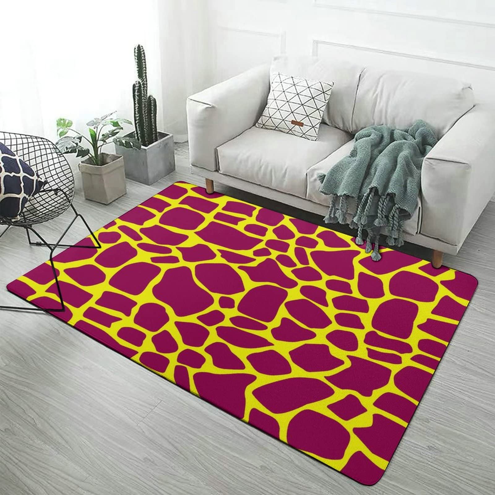 Soft Giraffe Print Animal Skin Texture Rug - Non-Slip Foldable Area Carpet for Kids Room, Nursery, Playroom & Dorm Decor - 5ft x 6.5ft Fluffy Floor Mat for Bedroom, Living Room & Dining Area - Perfect for Playtime, Relaxation & Home Styling