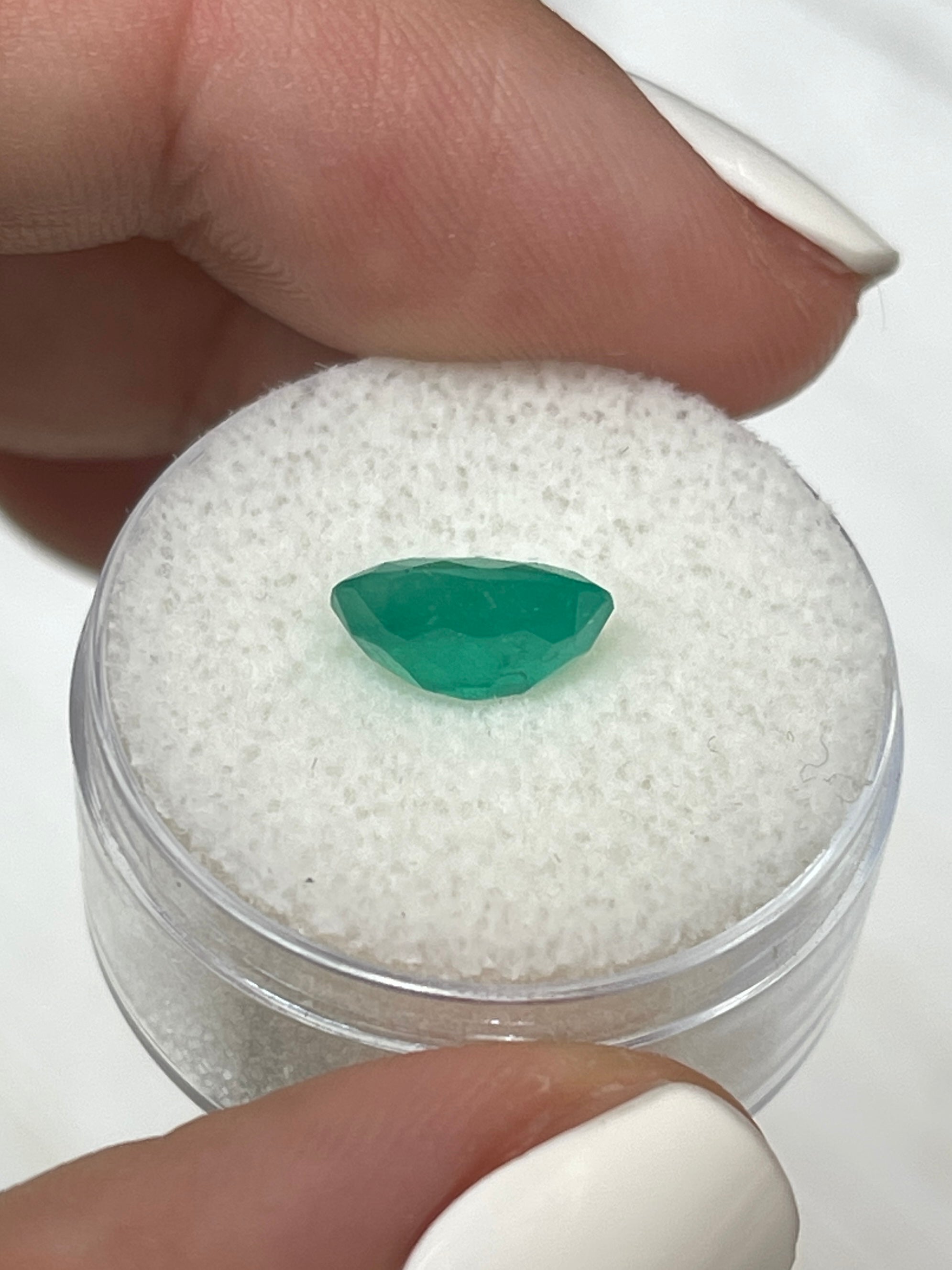 2.11 Carat 10x8mm Medium Bluish Green Natural Loose Colombian Emerald Oval Cut Gemstone for Jewelry Making, Engagement Rings & Collector's Items