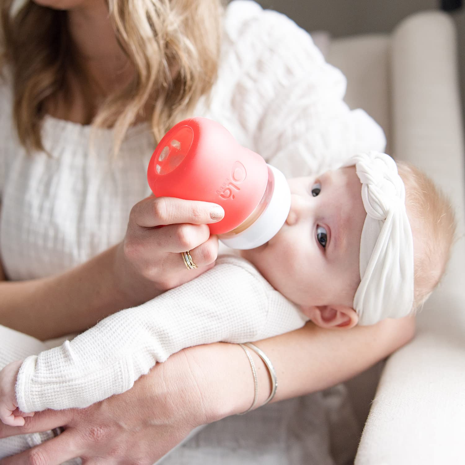 Olababy Silicone Sleeve for Avent Natural Glass Baby Bottles (4 oz, Translucent) - Protective Cover for Safe Feeding, Dishwasher Safe & BPA-Free - Perfect for Newborns, Infants & Toddlers at Home or On-the-Go