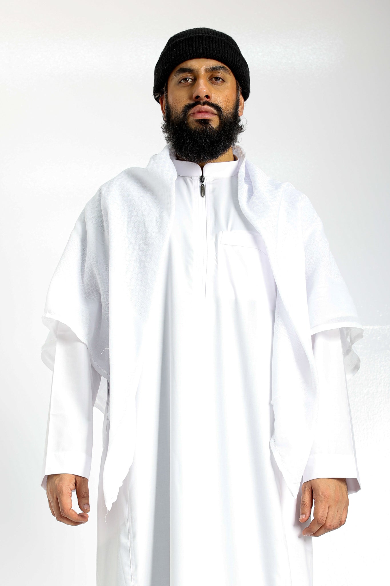 Authentic Arab White Shemagh Scarf - Traditional Middle Eastern Head Wrap for Men & Women - Perfect for Desert Travel, Outdoor Adventures & Cultural Events