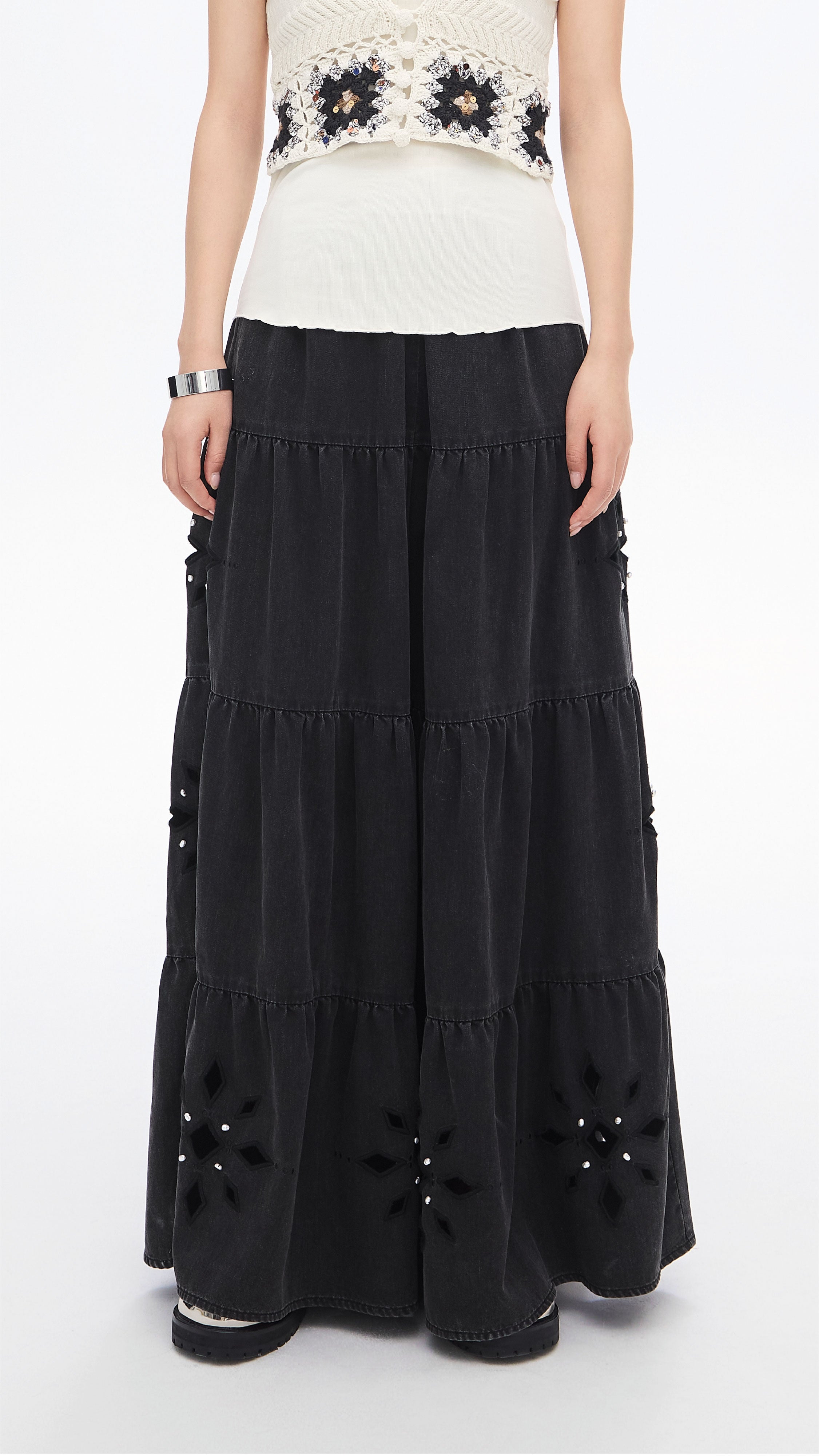 Embroidered Eyelet Tiered Jeans for Women - Stylish Distressed Denim Pants with Lace Trim - Perfect for Casual Outings, Date Nights & Summer Fashion