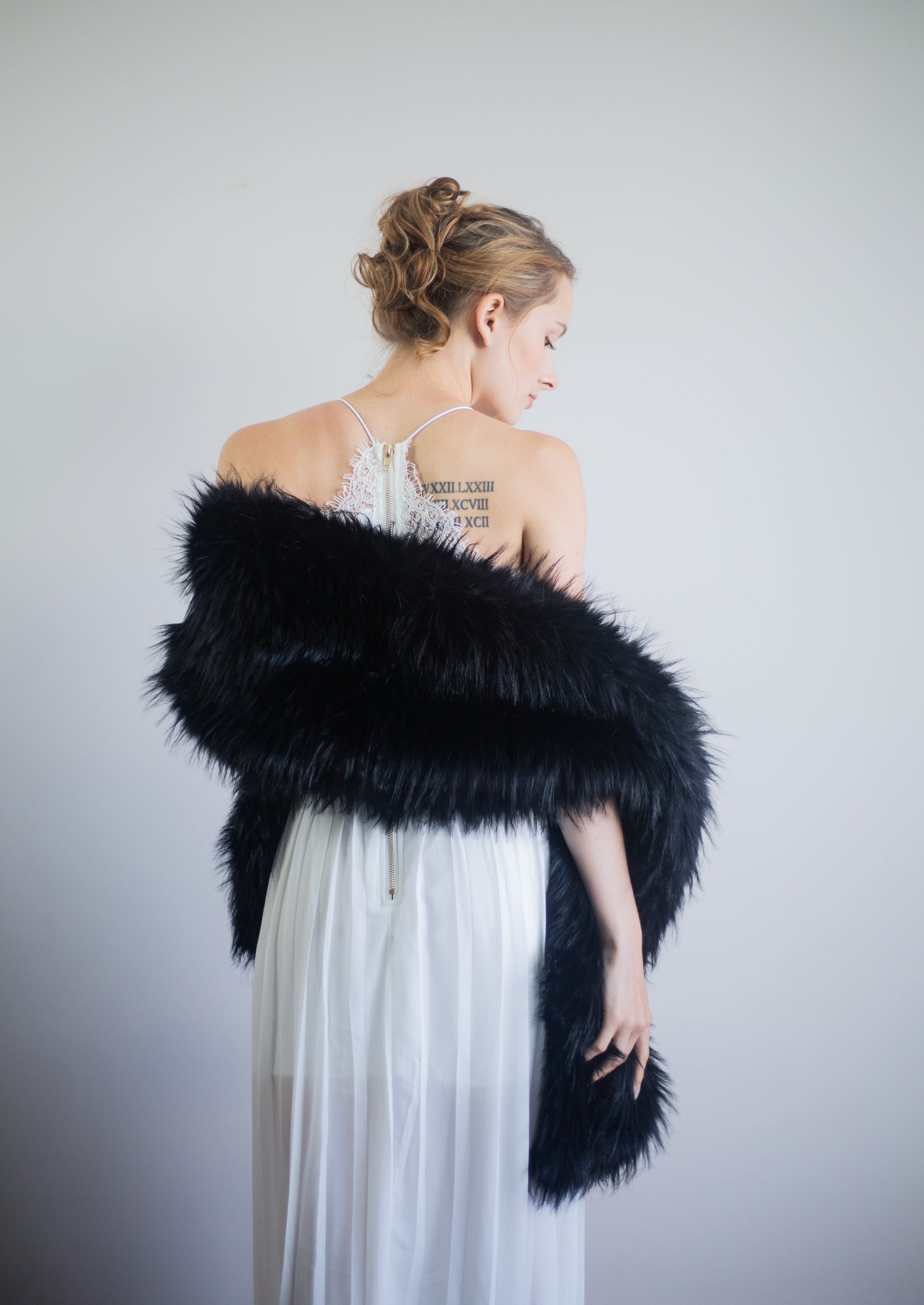 Black Faux Fur Shawl for Weddings & Bridal Events – Elegant Lilian Blk03 Wrap – Perfect for Winter Ceremonies & Formal Occasions