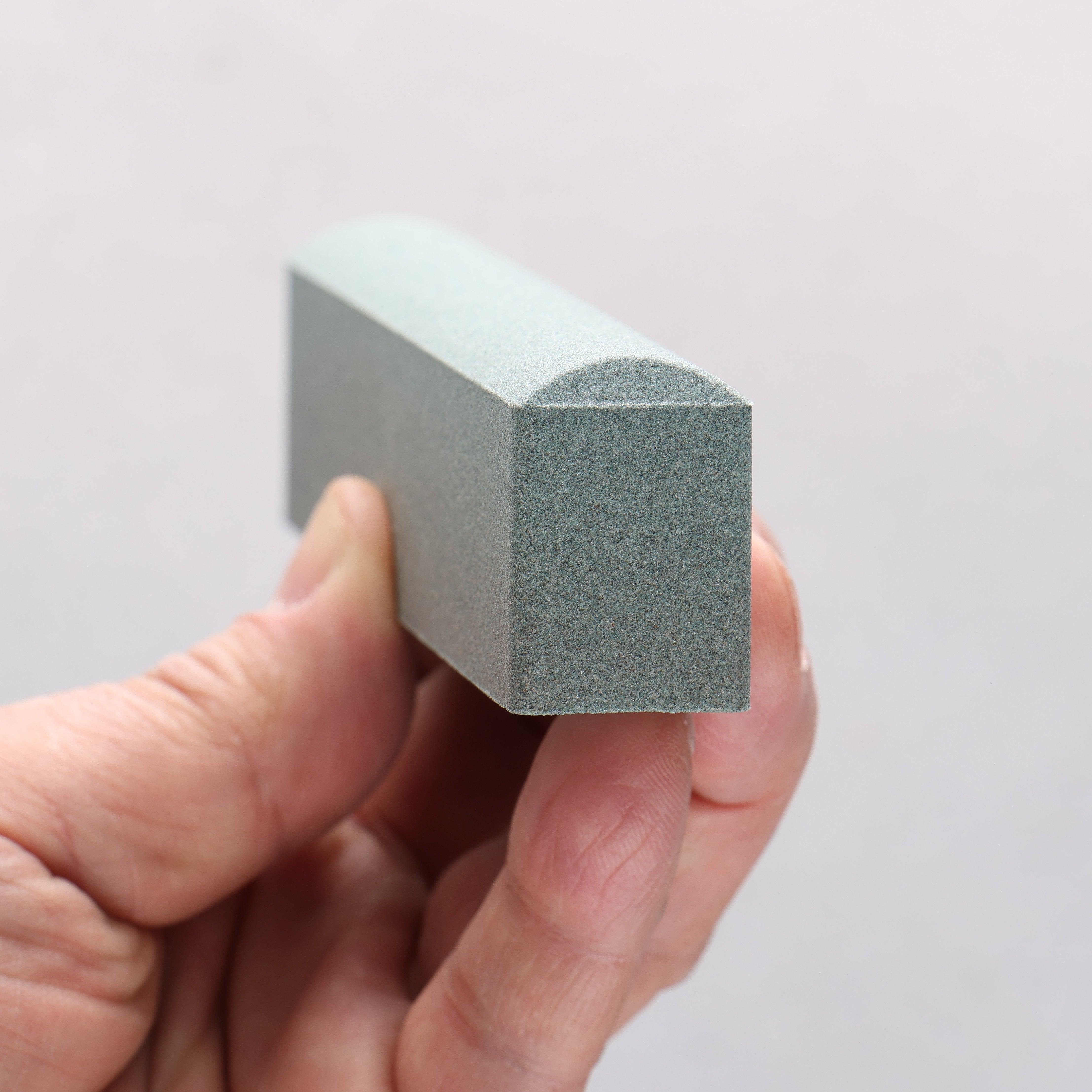 Naniwa Gouken #220 Grit Sharpening Stone for Curved Blades - 133 x 28 x 20mm - Perfect for Knives, Scissors & Woodworking Tools
