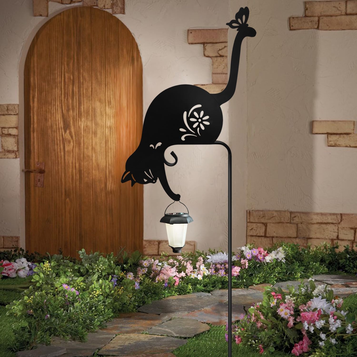 Solar-Powered Black Cat Garden Statues - Outdoor Cat Decor with LED Solar Lantern for Yard, Patio & Pathway Lighting | Perfect for Halloween Decor, Gothic Garden Accents & Nighttime Landscape Illumination