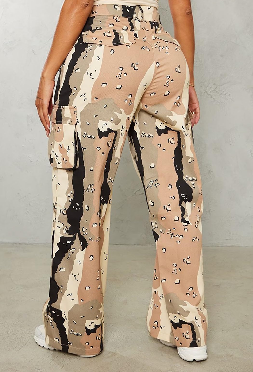 Women's High Waist Camo Cargo Pants - Army Fatigue Joggers with Baggy Wide Leg Design | Camouflage Sweatpants for Casual Wear, Outdoor Adventures & Street Fashion