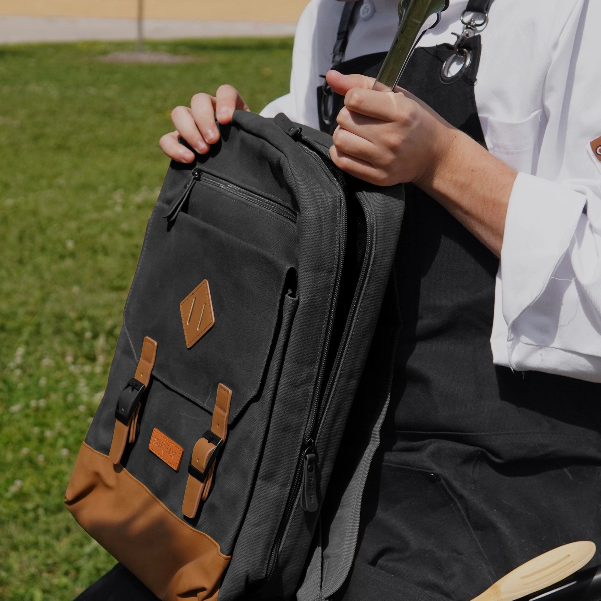 Premium Waxed Canvas Chef Knife Backpack - Durable & Waterproof for Professional Chefs & Culinary Students - Perfect for Kitchen, Cooking Classes & Outdoor Culinary Adventures