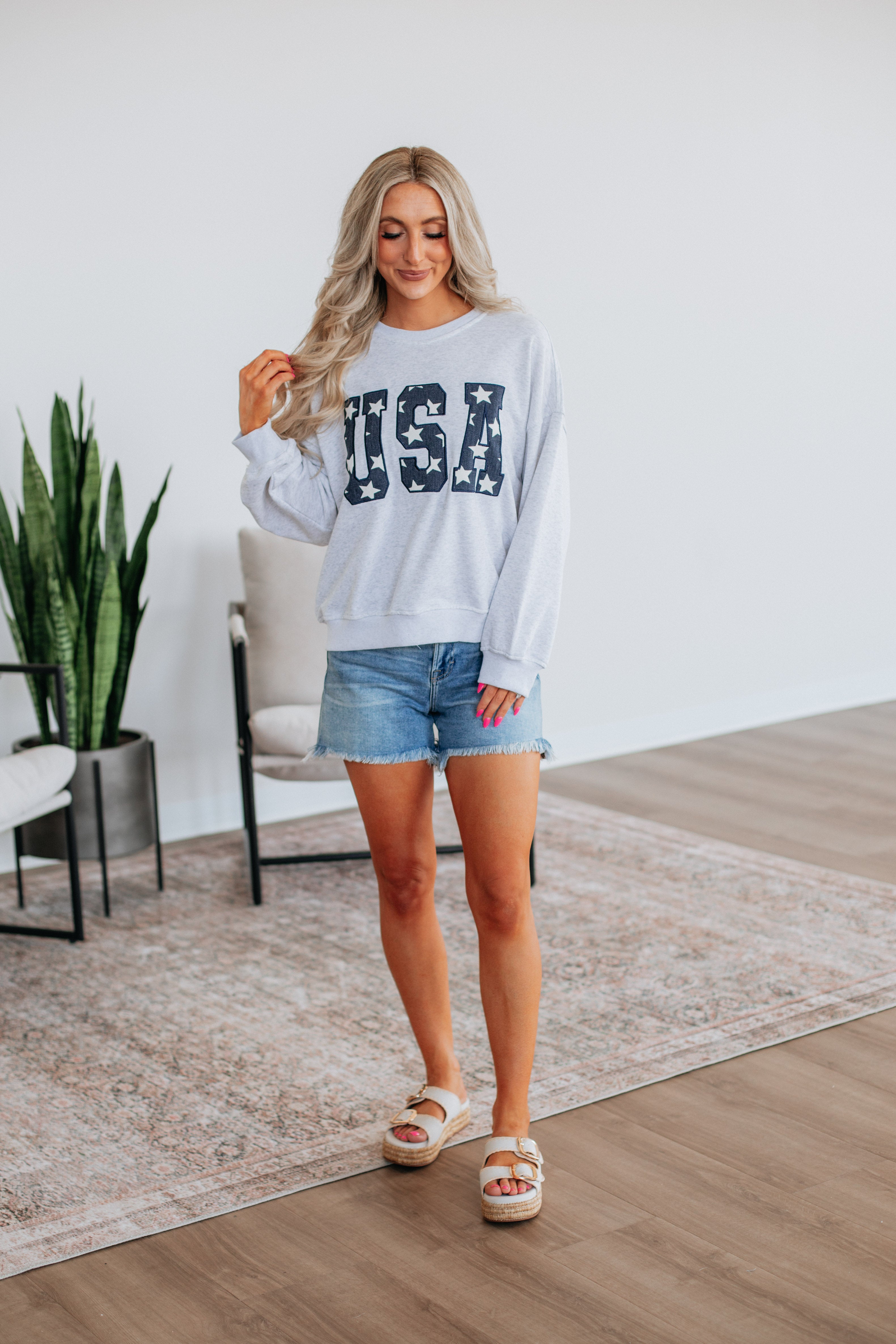 Cozy USA Sweatshirt - Soft & Comfortable Pullover Hoodie for Men & Women | Perfect for Casual Wear, Lounge & Outdoor Activities