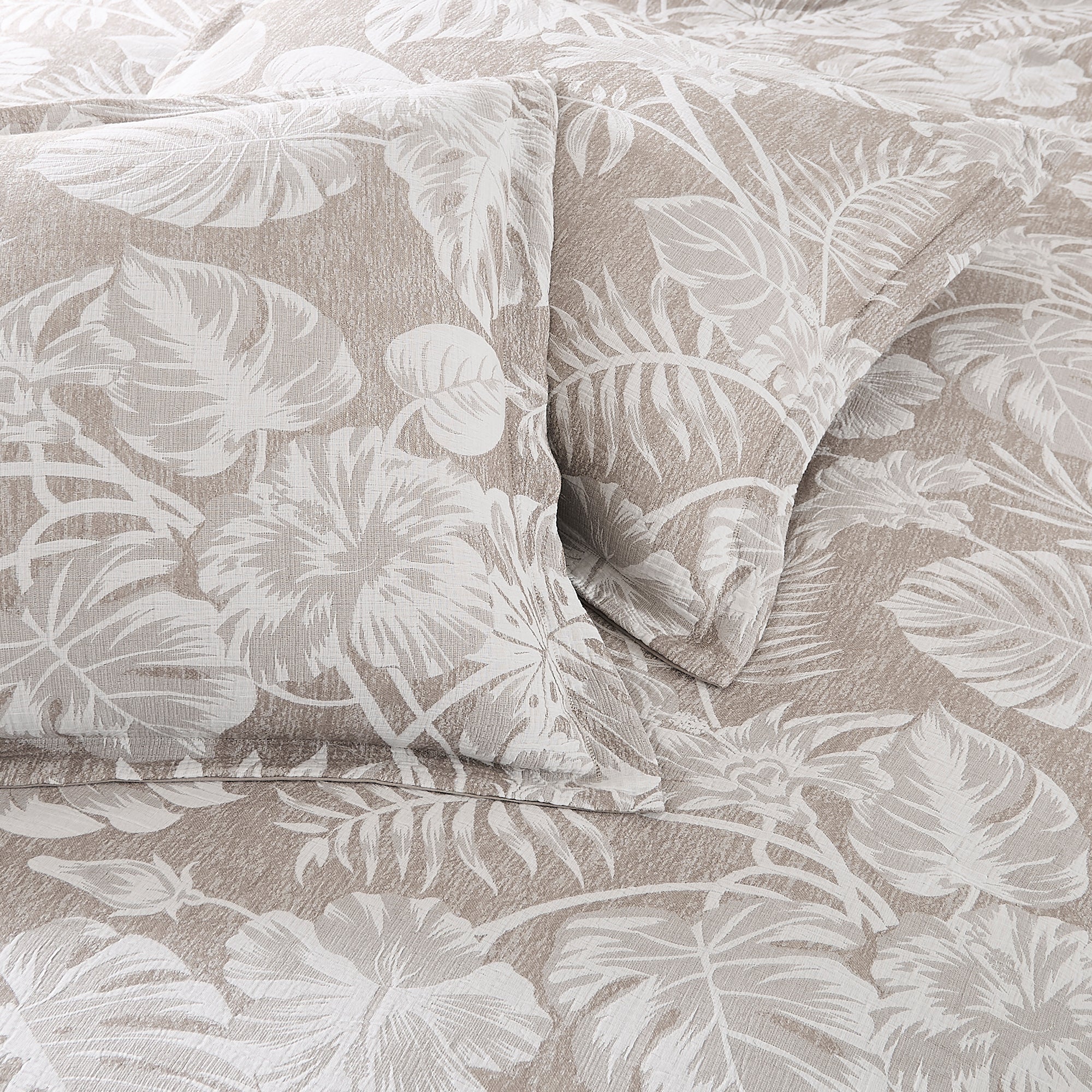 Bali Tropical Leaves Gauze Jacquard Duvet Cover Set - Breathable & Stylish Bedding for Summer - Perfect for Beach House, Boho Bedroom & Tropical Decor