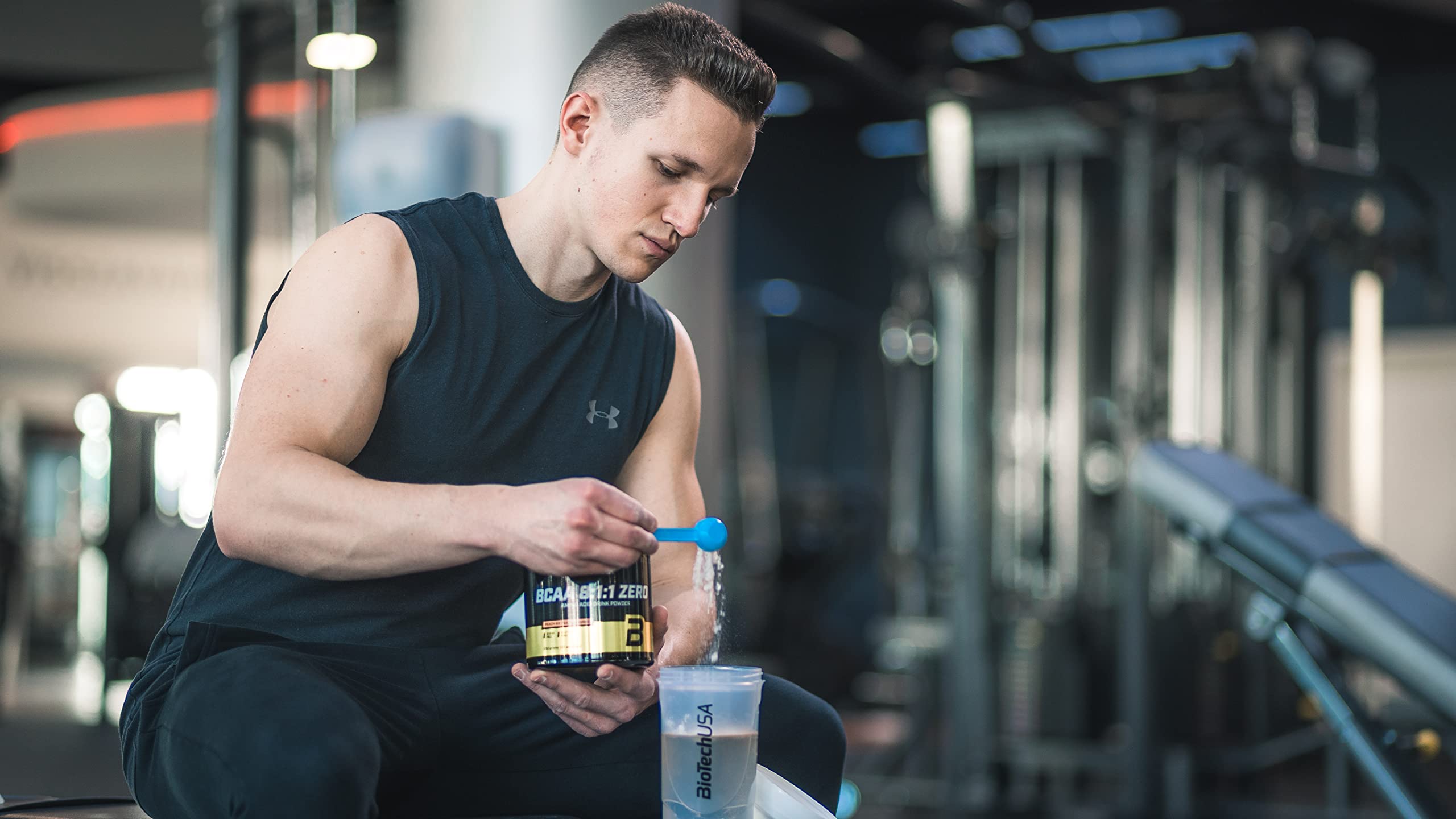 BioTechUSA BCAA 8:1:1 Zero Peach Iced Tea - 250g Branched Chain Amino Acid Supplement for Muscle Recovery & Workout Energy | Pre & Post Workout Drink Mix for Athletes & Fitness Enthusiasts
