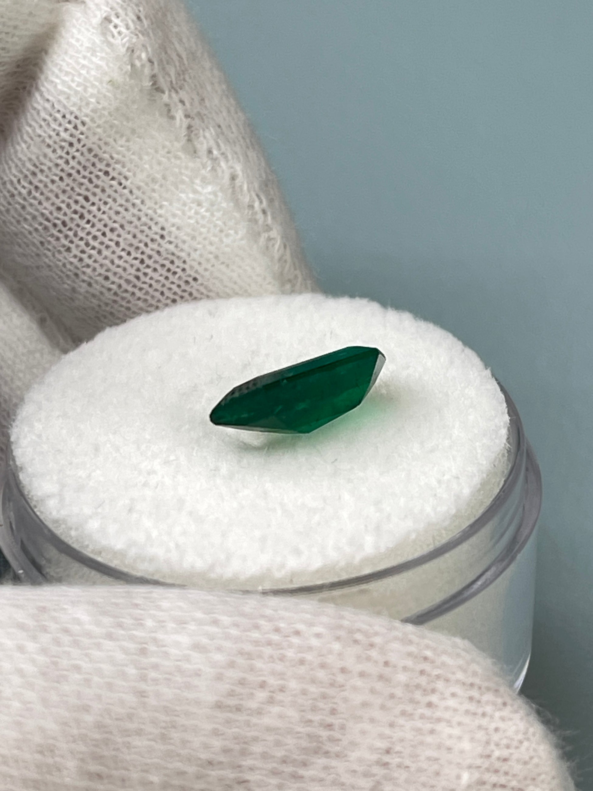 1.68 Carat AAA+ Muzo Fancy Shield Cut Natural Loose Colombian Emerald Gemstone for Jewelry Making, Engagement Rings & Luxury Gifts - Rare Collector's Stone