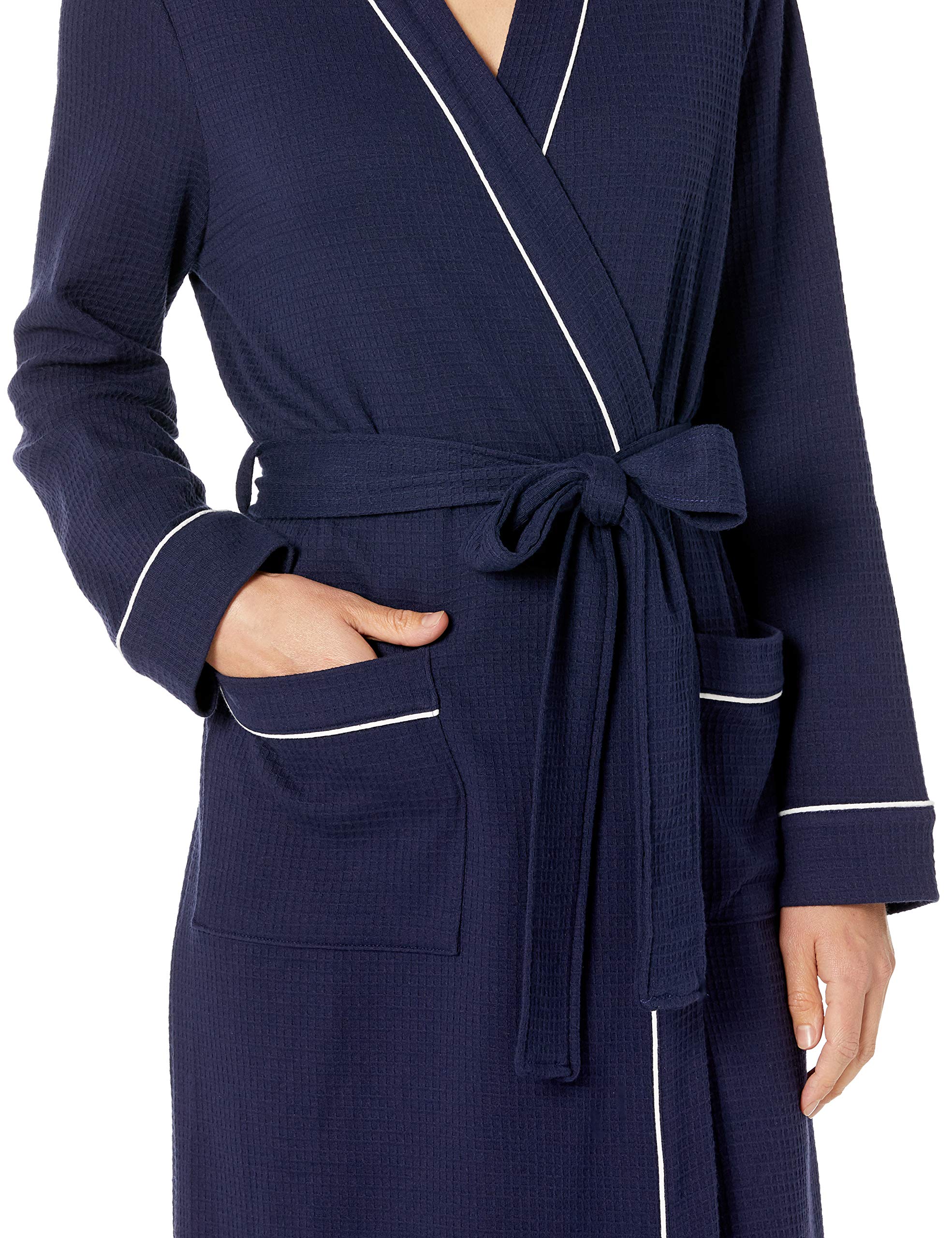 Amazon Essentials Women's Lightweight Waffle Full-Length Robe - Soft & Breathable Bathrobe for Lounge & Spa - Plus Size Options Available - Perfect for Relaxing at Home or After Shower