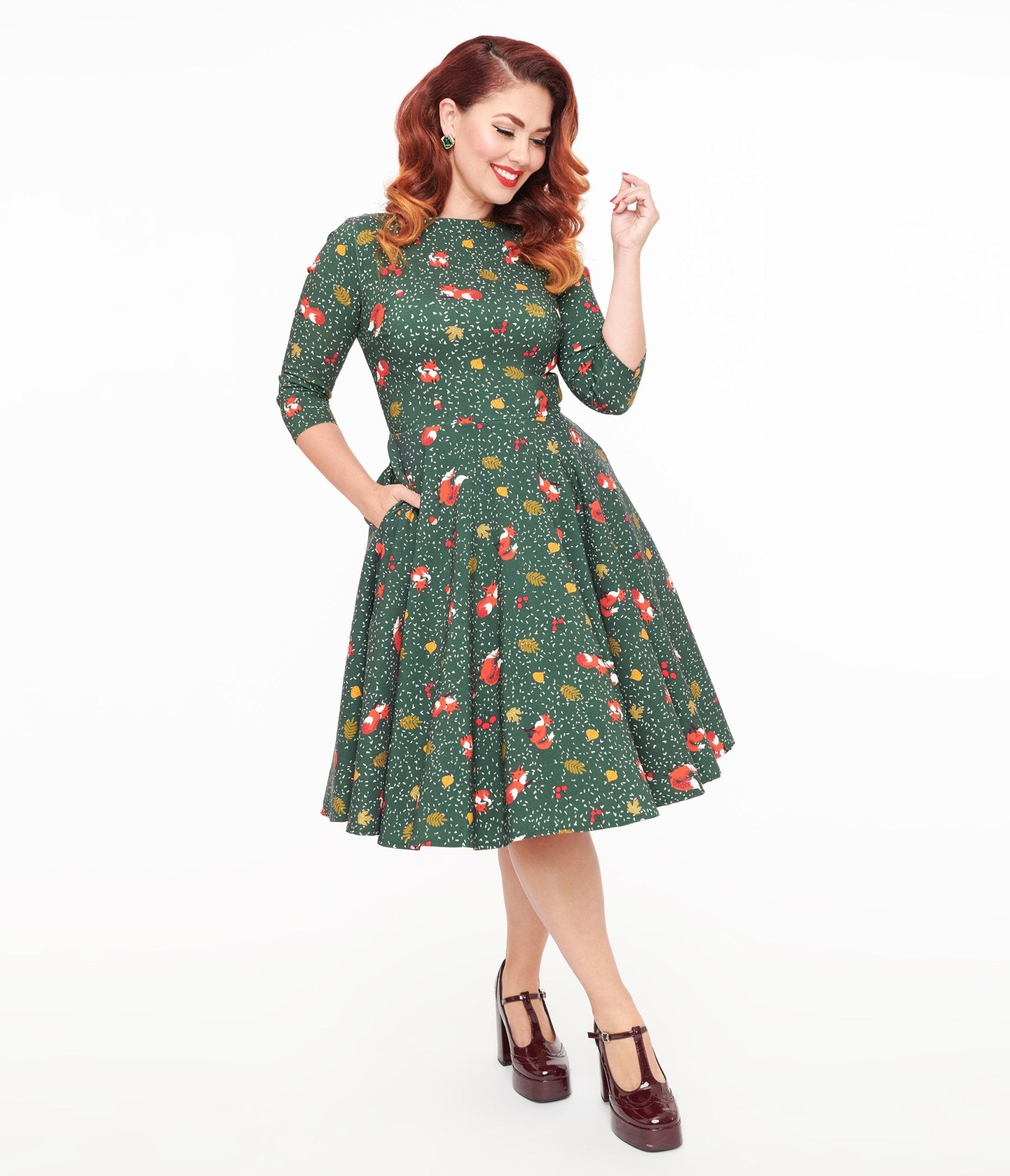 Vintage 1950s Green Winter Fox Devon Swing Dress - Retro A-Line Cocktail Dress for Women, Perfect for Holiday Parties, Christmas Gatherings & Special Occasions