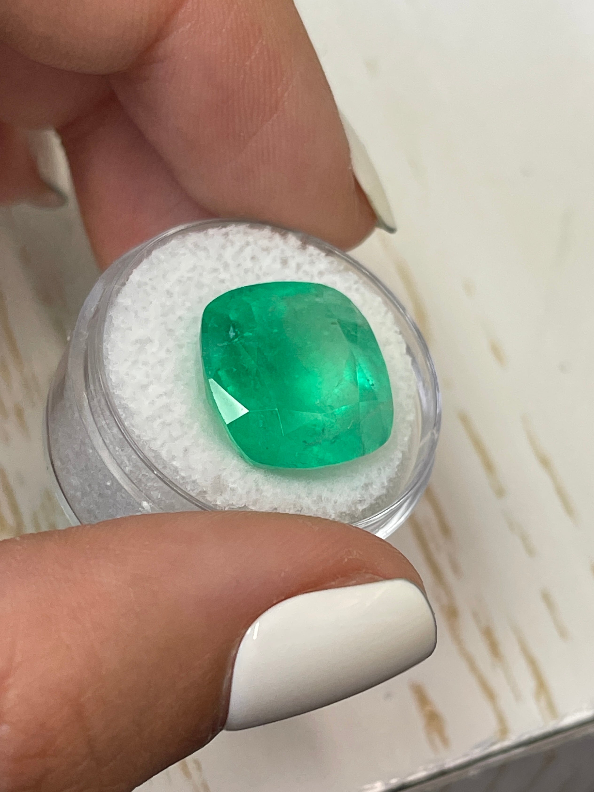 14.55 Carat Natural Colombian Emerald - Cushion Cut Loose Gemstone for Jewelry Making (15x15mm, Medium Green) | Perfect for Engagement Rings, Necklaces & Custom Designs