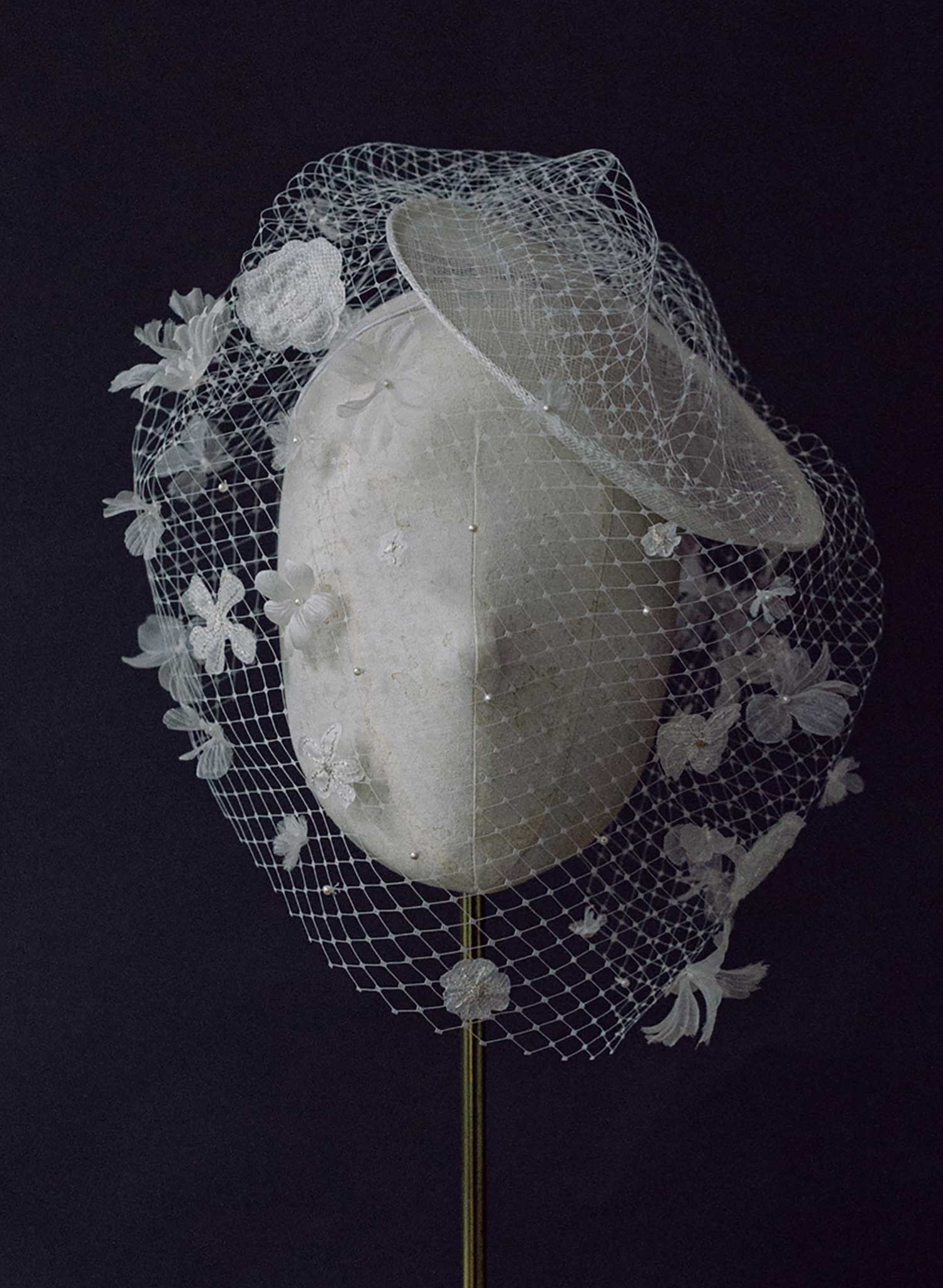 Elegant Floral Birdcage Veil Bridal Mini Hat - Vintage Style Wedding Headpiece for Bride, Tea Party & Garden Ceremony | Style #2455