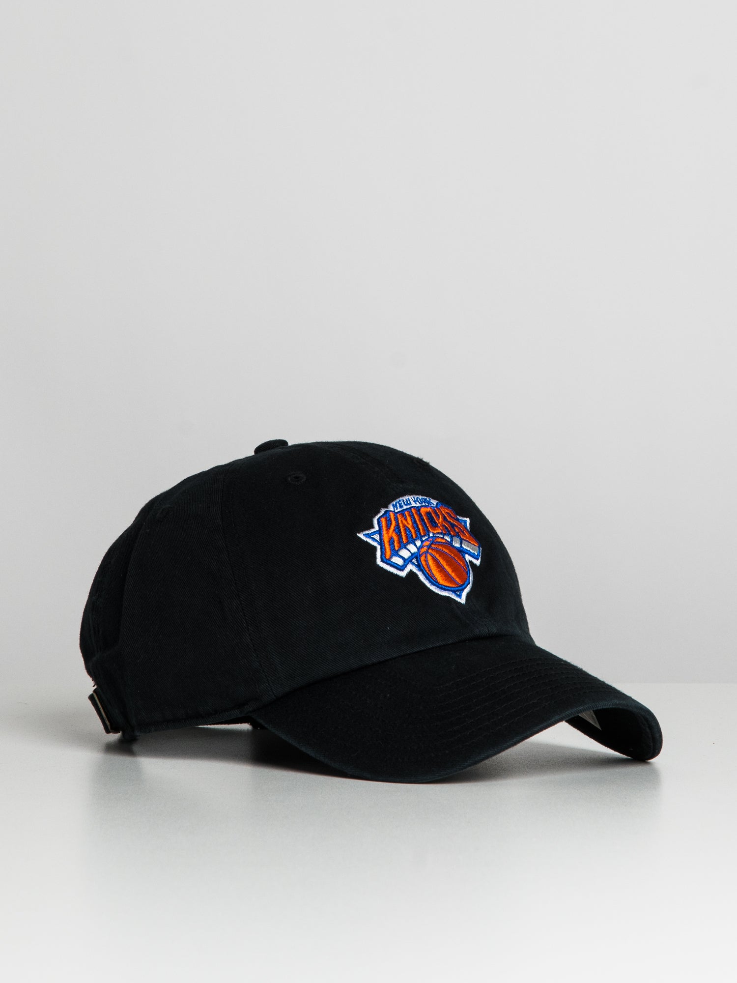 New York Knicks 47 Clean Up Adjustable Baseball Cap - Official NBA Team Logo - Perfect for Basketball Games, Streetwear & Fan Gear