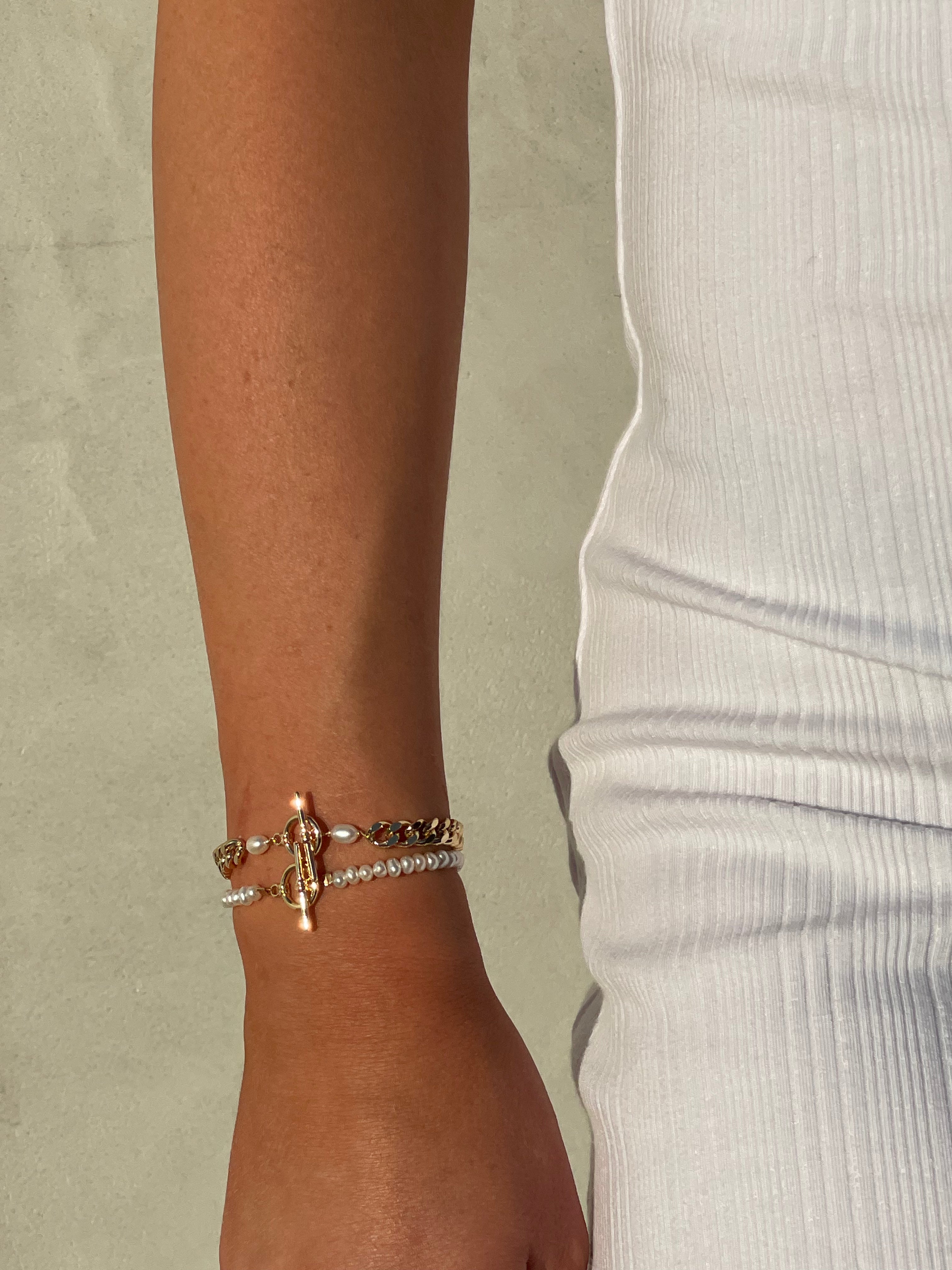 Paloma Bracelet for Women - Elegant & Stylish Gold Plated Beaded Bracelet - Perfect for Everyday Wear, Gifts & Special Occasions