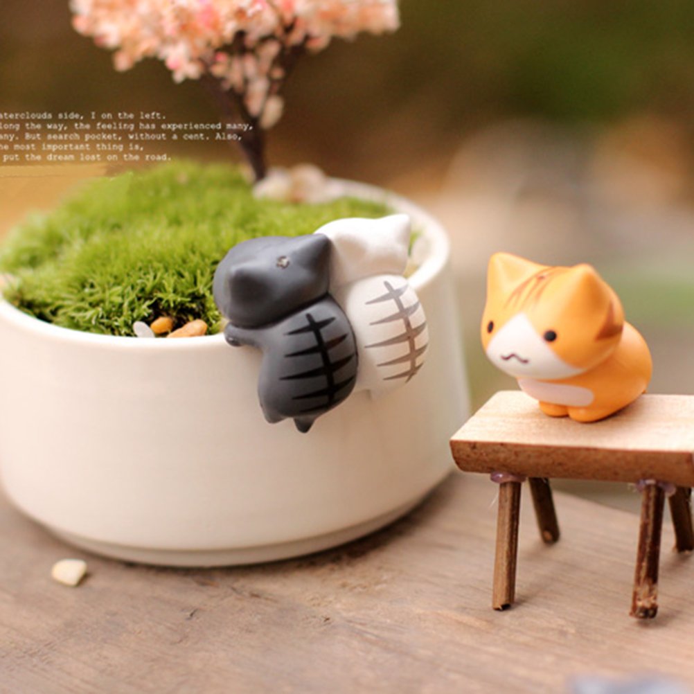Mini Cute Cat Figurines for Fairy Garden - Tiny Kitty Landscape Ornaments, Home Decor for Succulents & Bonsai Plants - Perfect for DIY Crafts, Tabletop Displays and Gift Giving (Random Style)