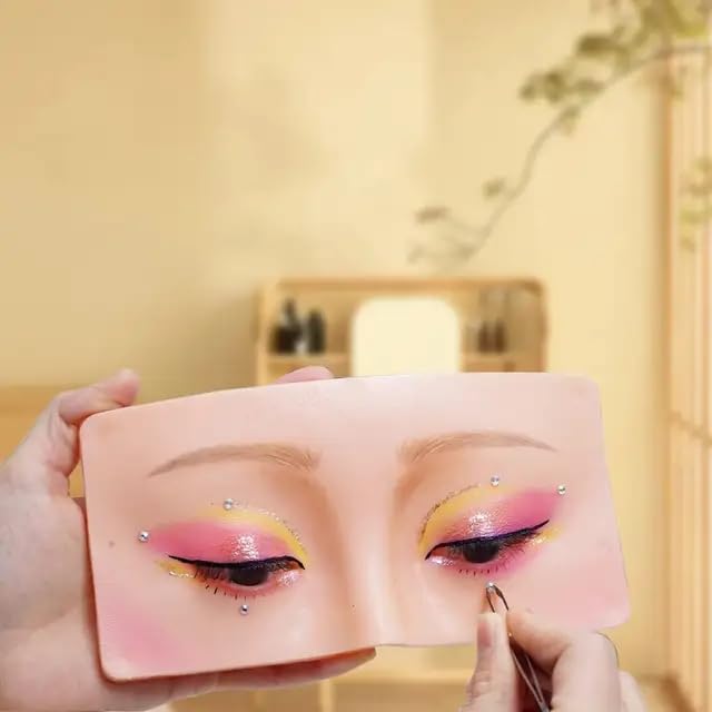 Professional Silicone Makeup Practice Face Board - Realistic Skin Texture for Foundation, Eyeshadow & Lipstick Training - Perfect for Beginner Makeup Artists & Beauty Students - Ideal for Home Practice, Salon Training & Makeup Certification Prep (1-Piece, Skin Tone)
