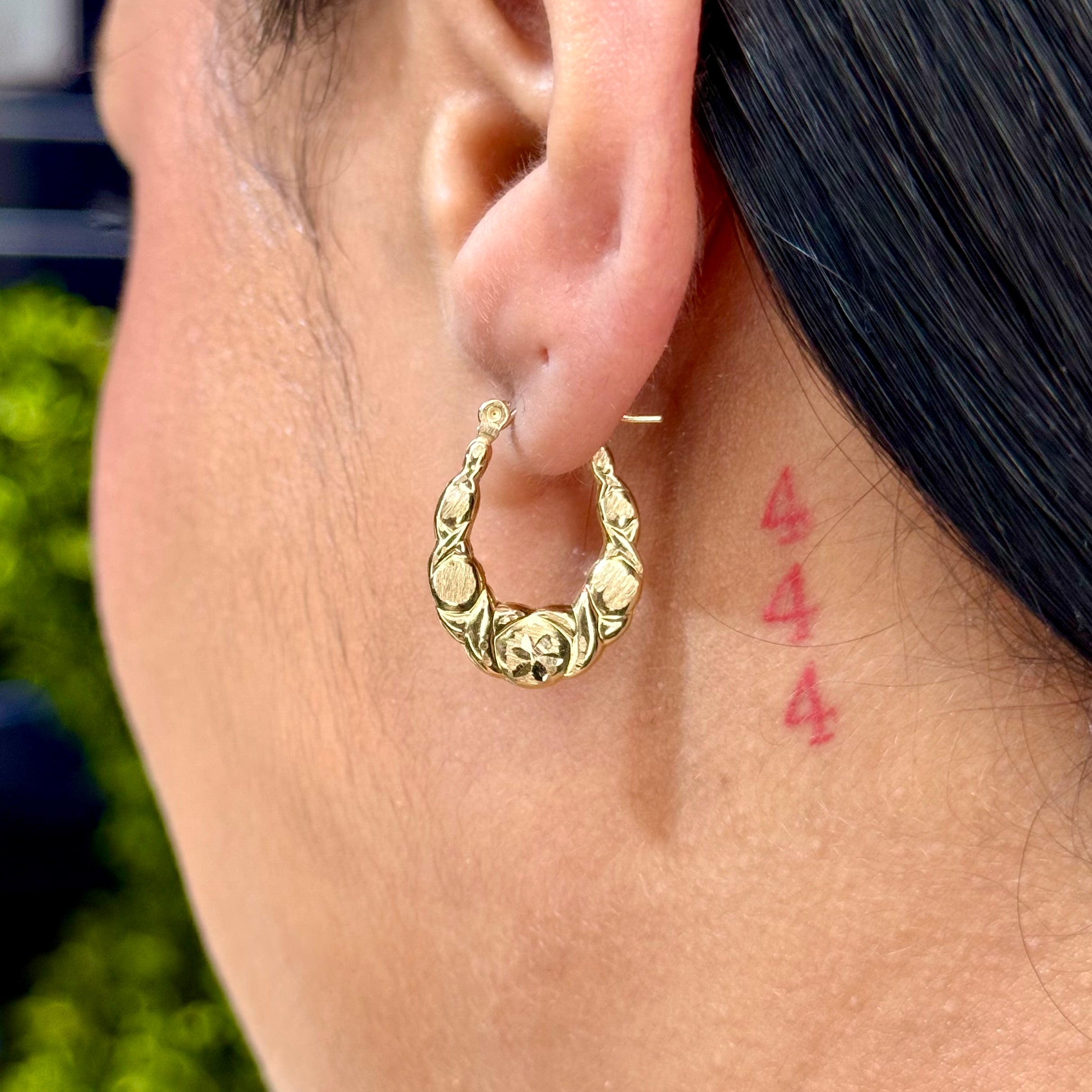 14K Gold Hoop Earrings for Women - 0.8 Inch Small Huggie Hoops - Dainty Everyday Jewelry - Perfect for Work, Date Night & Gifts