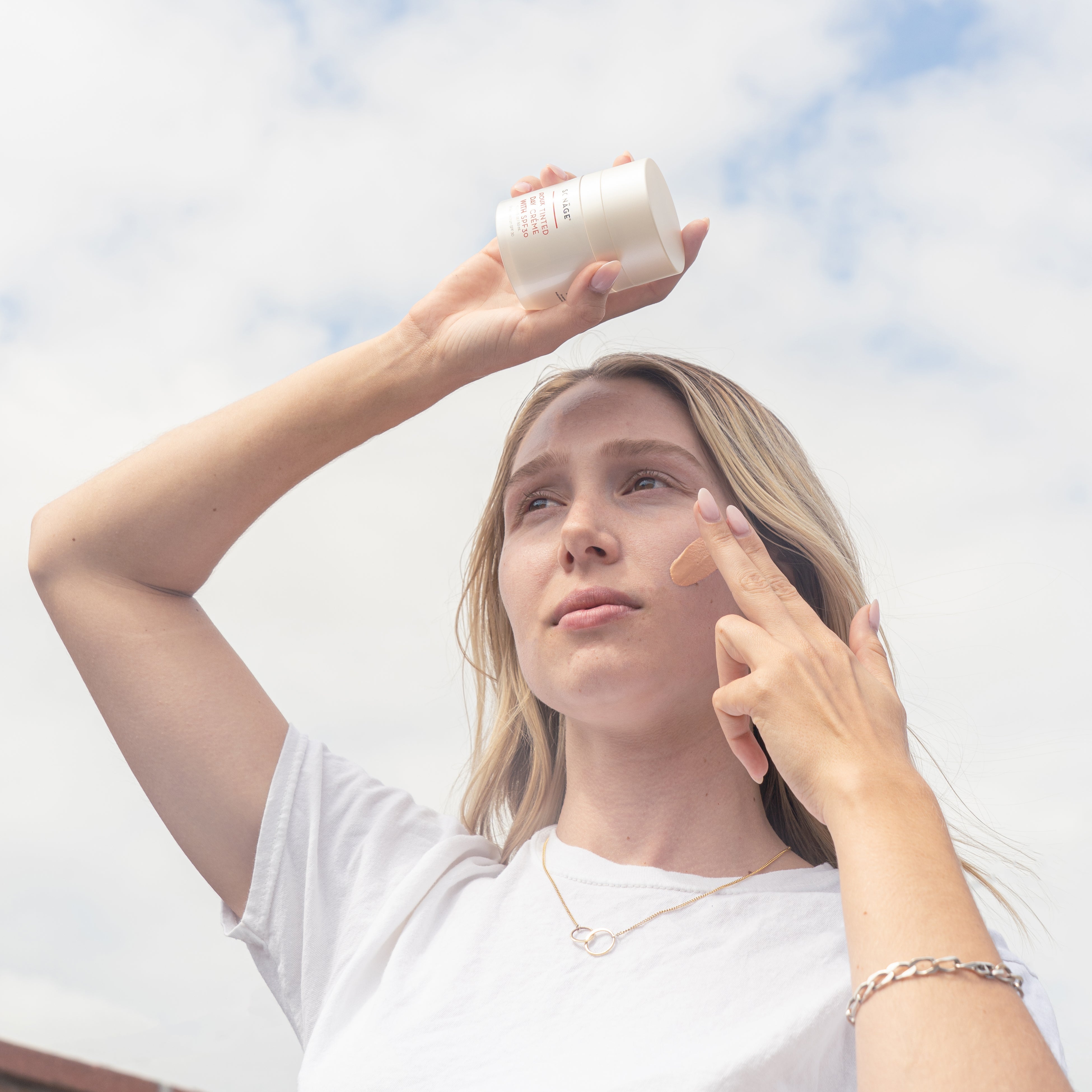 Roux Tinted Day Cream with SPF 30 - Wholesale | Hydrating & Sun Protection | Perfect for Daily Moisturizing & Makeup Base
