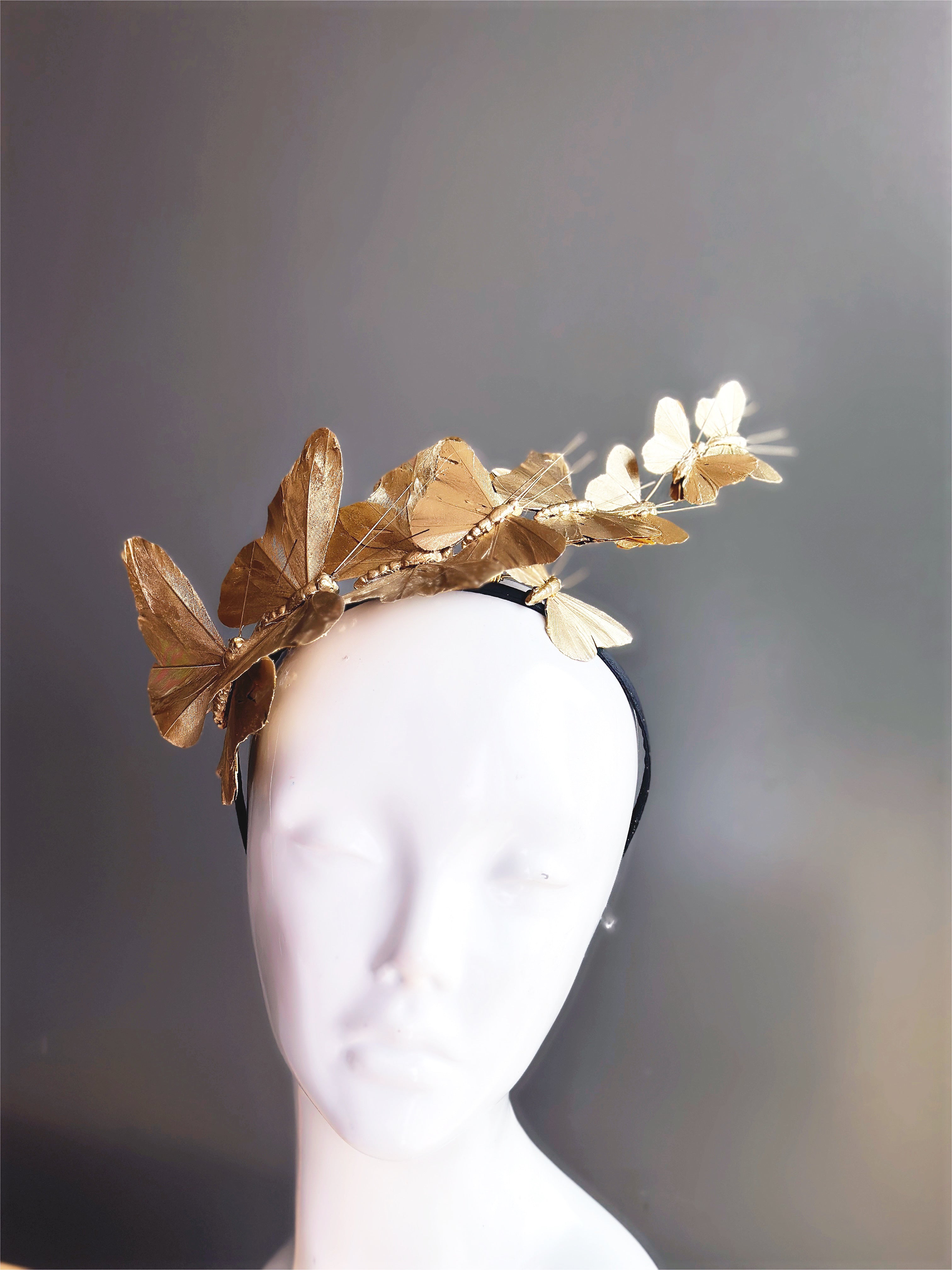 Elegant Golden Butterfly Fascinator Hair Clip - Vintage Style Bridal Hair Accessories for Weddings, Parties & Special Events