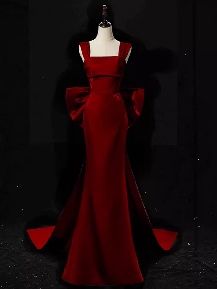 Elegant Mermaid Straps Long Sleeveless Red Prom Dress J5069 - Perfect for Homecoming, Evening Gala & Formal Events