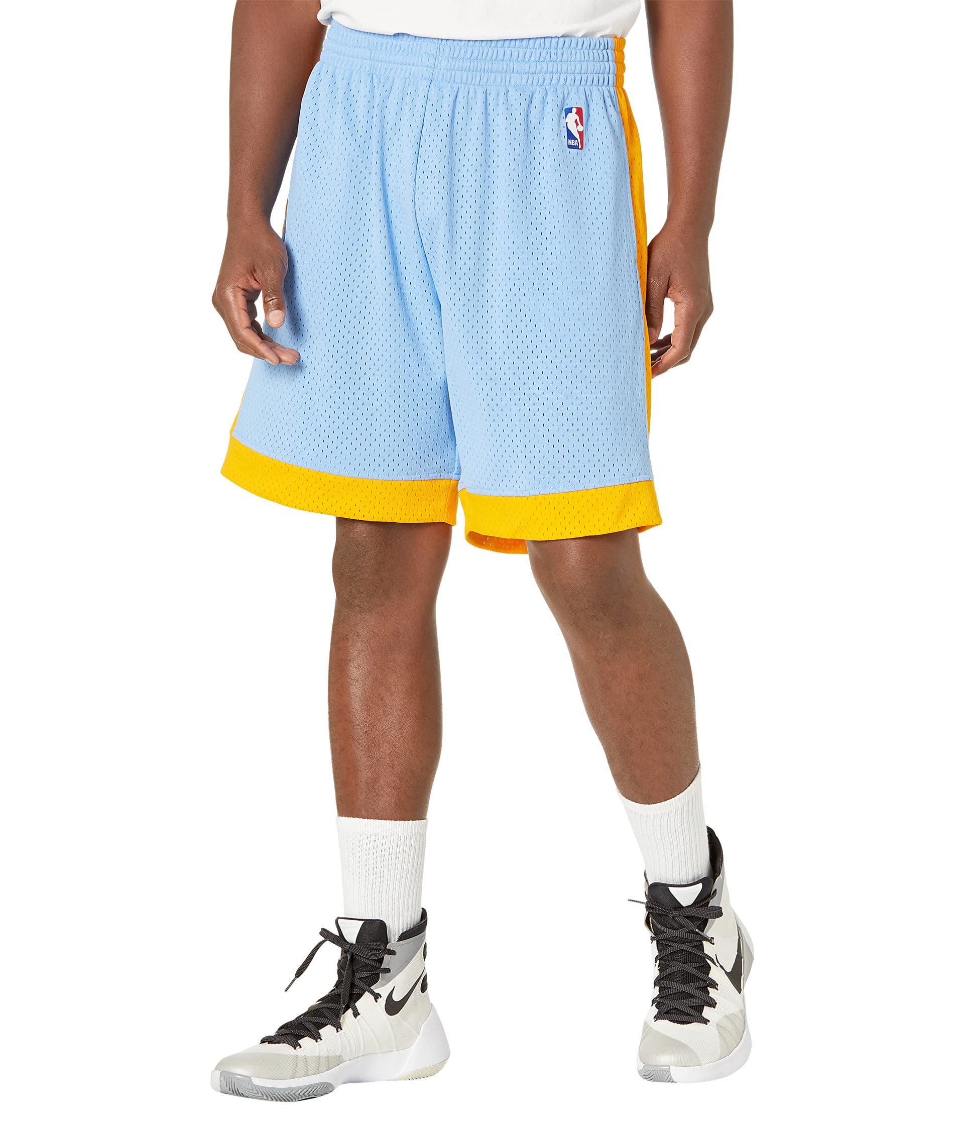 Mitchell & Ness Los Angeles Lakers NBA Swingman Shorts for Men - 2001 Retro Basketball Shorts for Casual Wear & Street Style