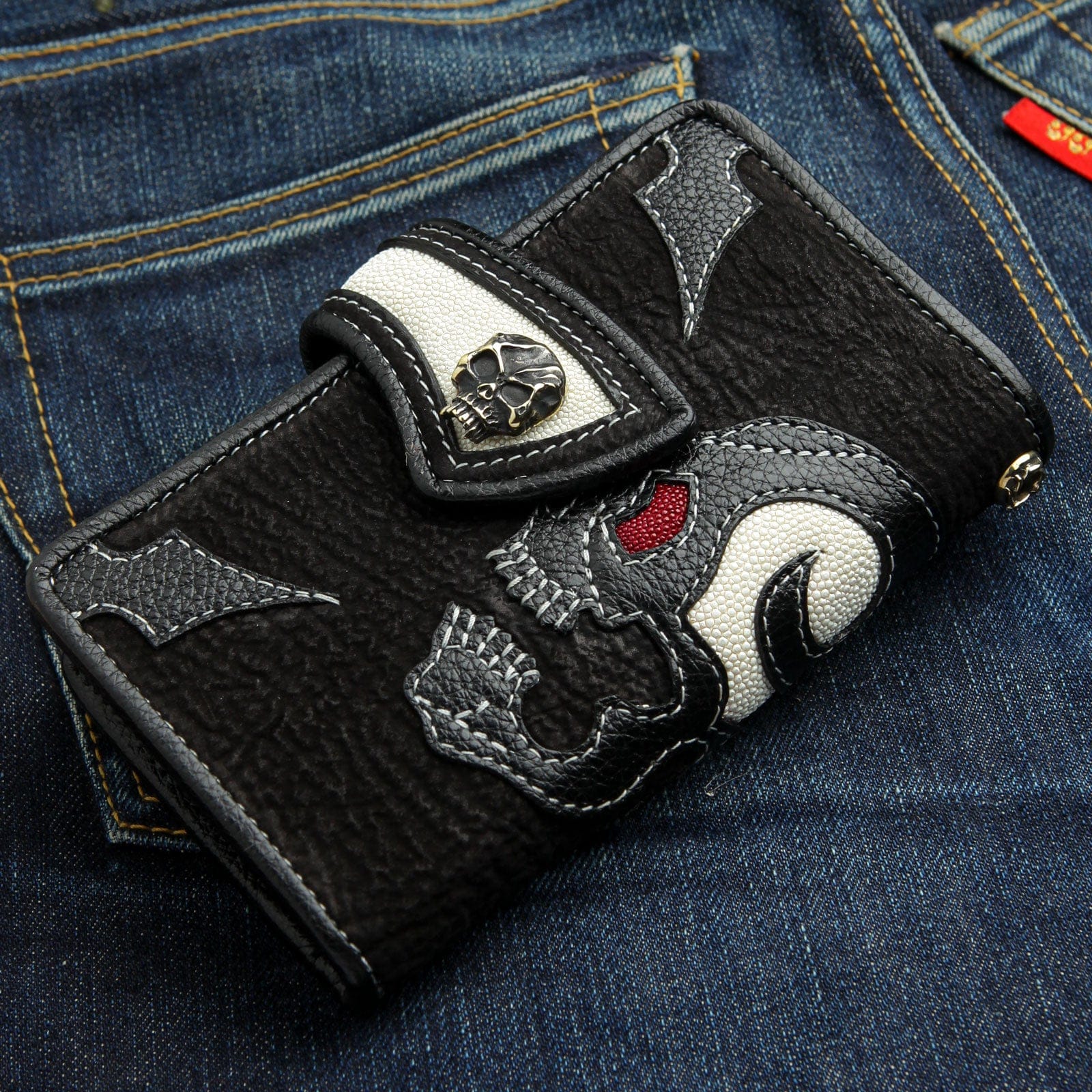 Genuine Leather Harley Davidson Motorcycle Wallet for Men - Biker Skull Design - Perfect for Riding, Travel & Everyday Use