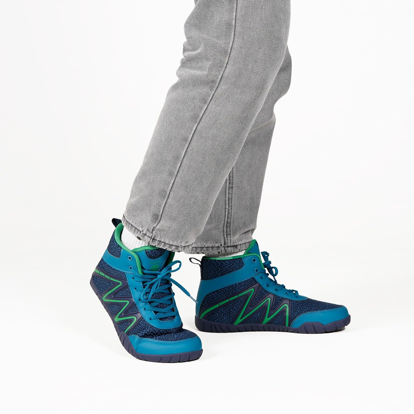**Men's Wrestling Shoes - Lightweight Boxing & Fitness Sneakers with Zero Drop Sole for Training, MMA & Gym Workouts**