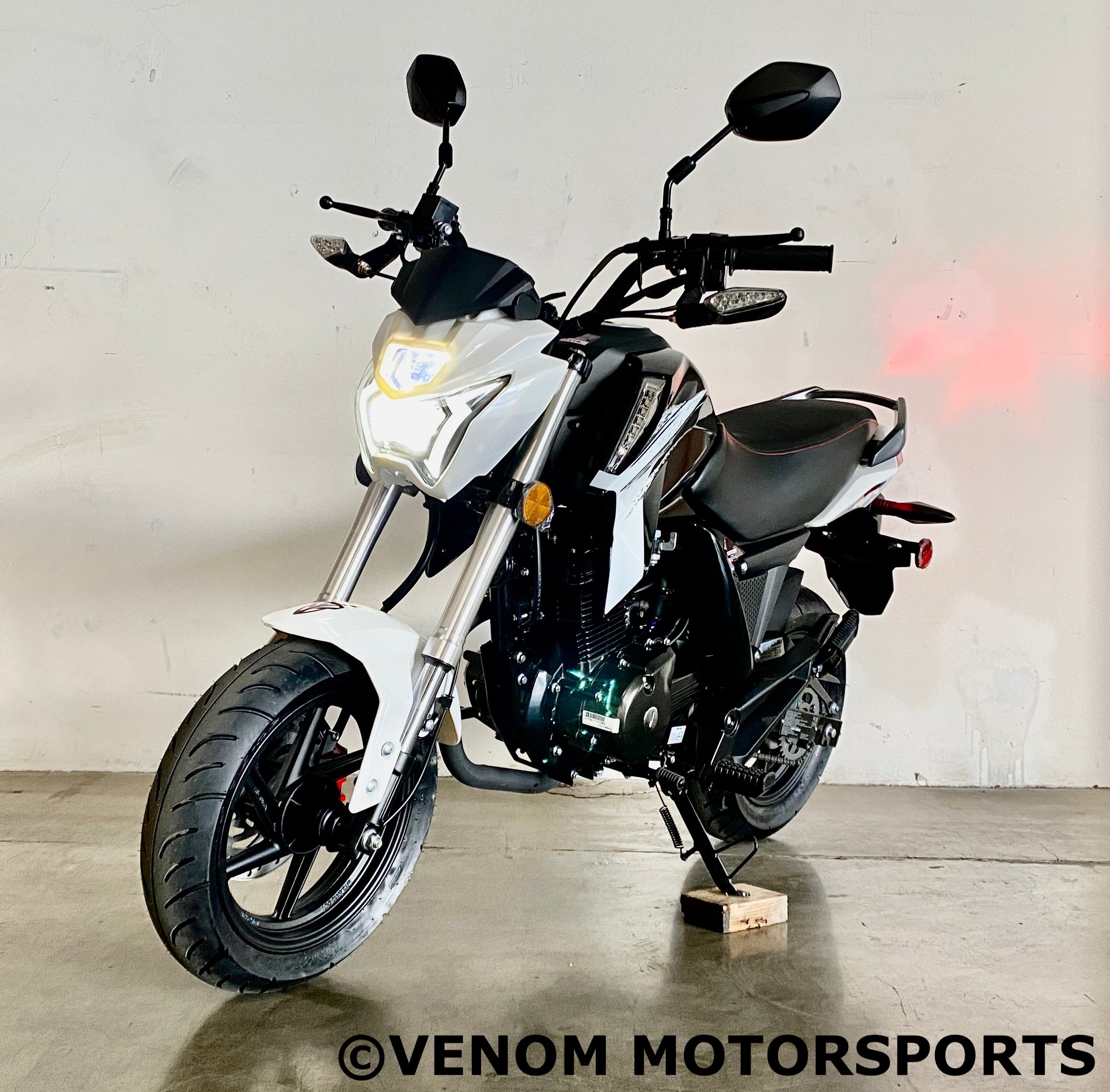 **Lifan SS3 150cc Motorcycle - 5-Speed Manual Dirt Bike for Adults, Off-Road & Trail Riding**