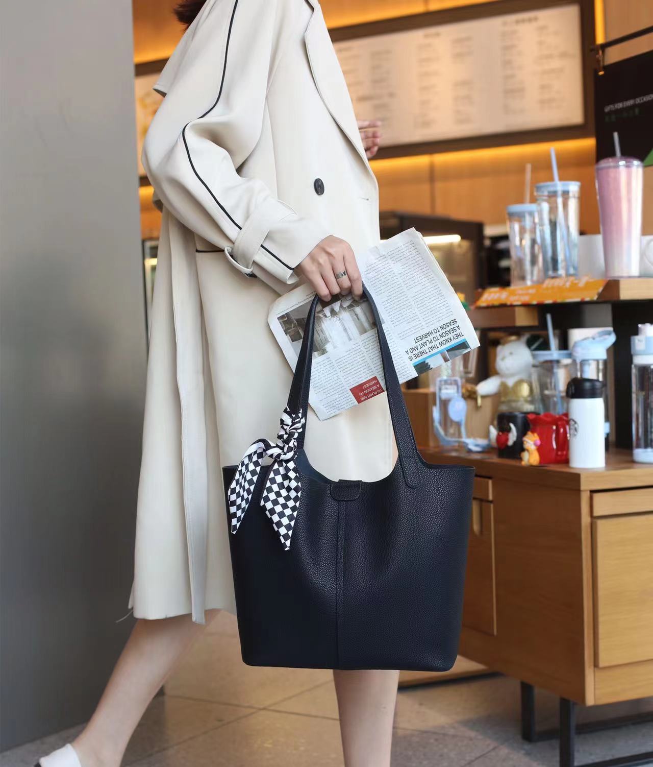 Effortless Everyday Carryall Tote Bag - Stylish & Spacious for Work, Travel & Shopping | Perfect for Office, Gym & Weekend Outings
