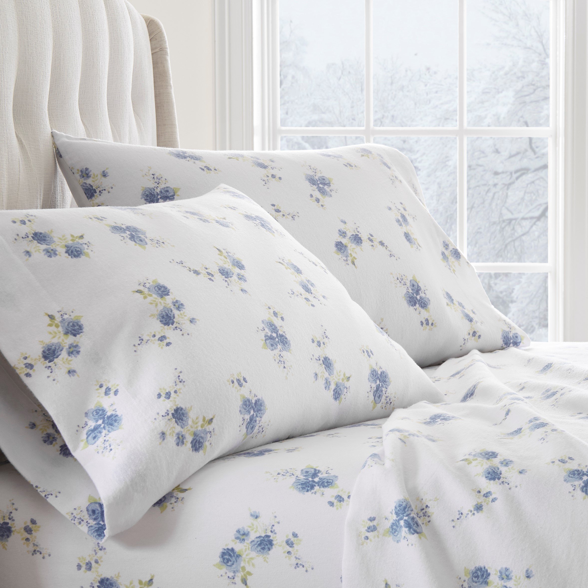 iEnjoy Home IEH-4PC-FRO-FULL-LBLUE 4-Piece Flannel Sheet Set - Full Size, Light Blue Rose Pattern | Soft & Cozy Bedding for Winter | Perfect for Guest Rooms, Dorms & Cold Weather Comfort