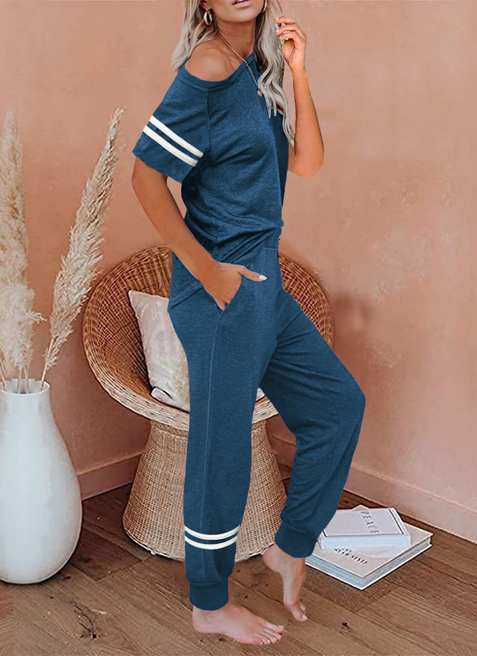Women's 2-Piece Loungewear Set - Soft Long Sleeve Top & Jogger Sweatpants | Cozy Lounge Outfit for Yoga, Home Wear & Relaxation | Matching Pajama Set for Women