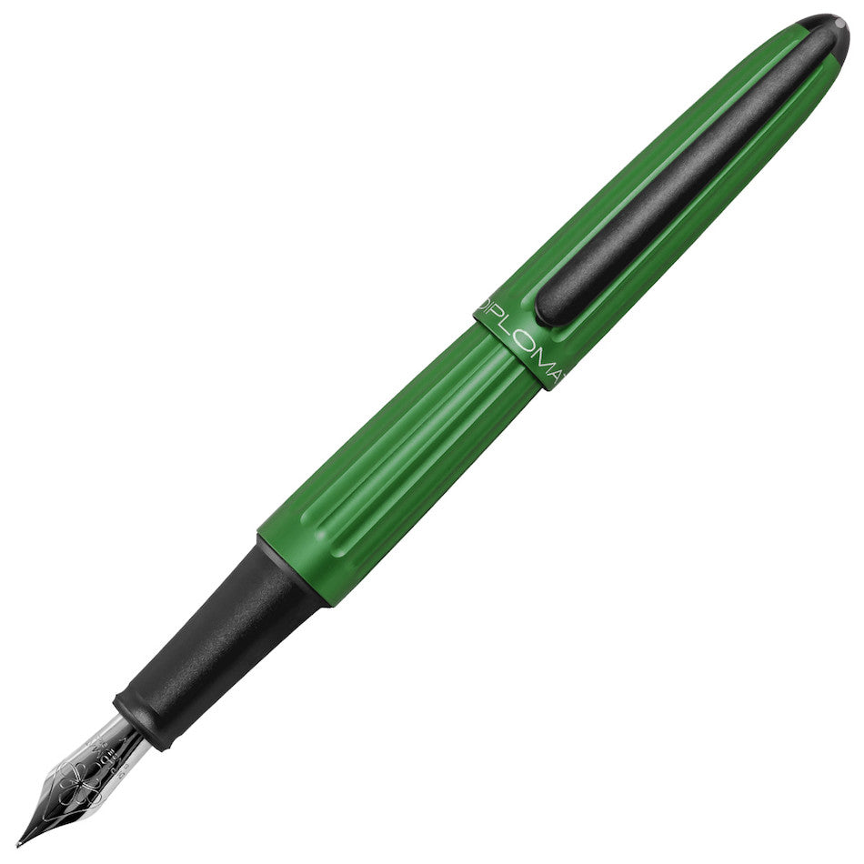 Diplomat Aero Fountain Pen - Premium Green Ink Pen for Writing, Calligraphy & Gifts - Perfect for Office, School & Special Occasions