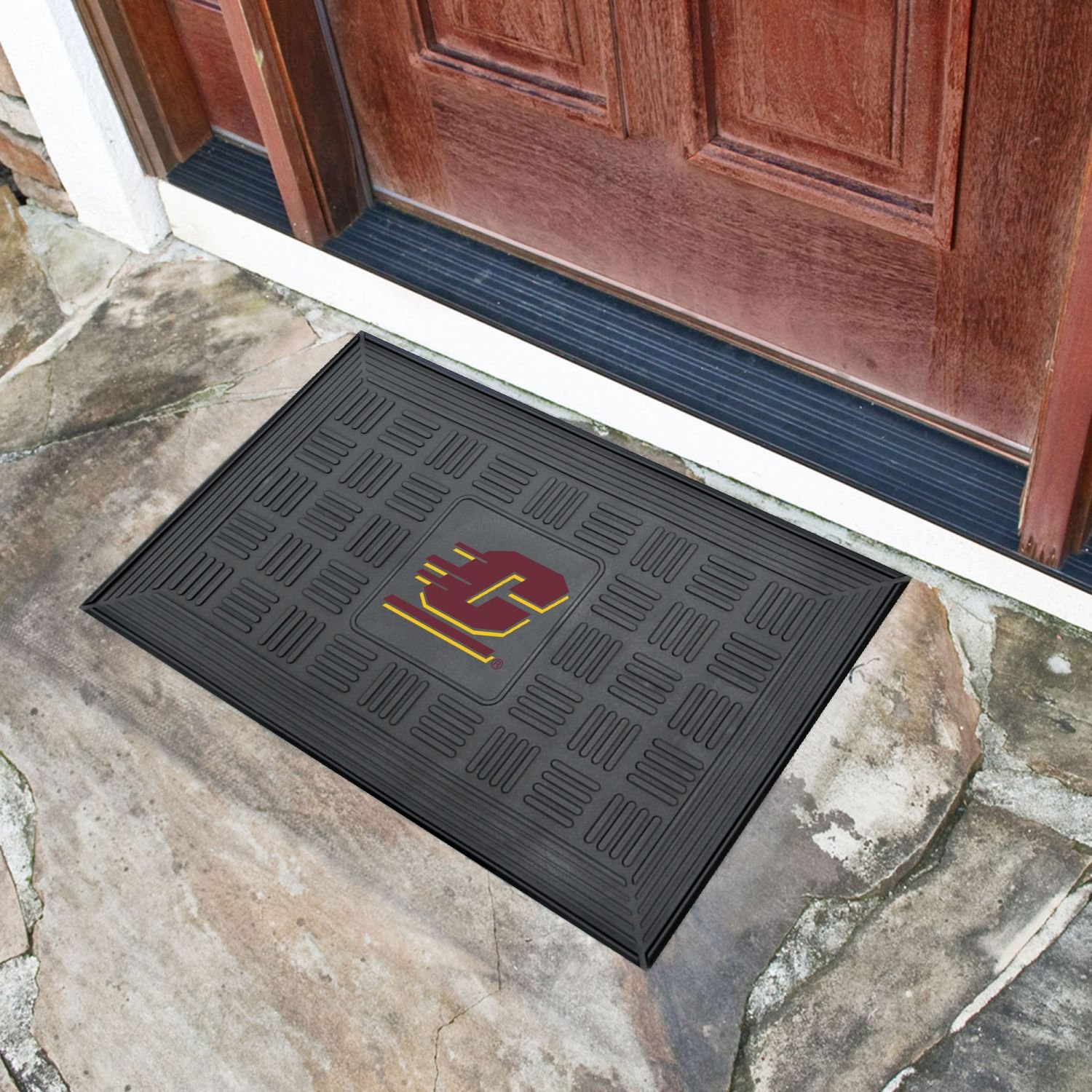 StarSun Depot Medallion Door Mat - Central Michigan University Logo - 19.5x31.25 Inches - Non-Slip Welcome Mat for Front Door, Porch, or Entryway - Perfect for Alumni, Fans, and Home Decor