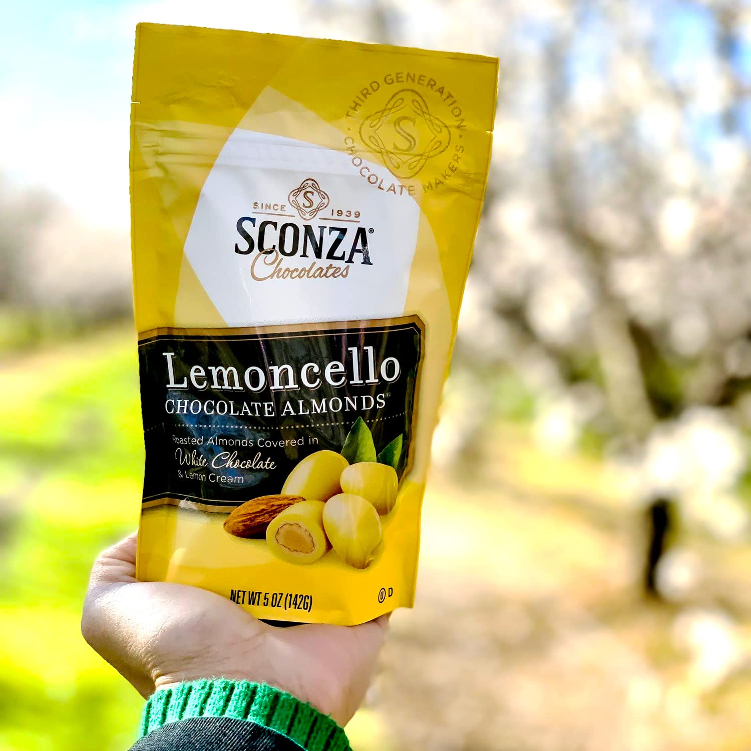 Nutic Sconza Lemoncello White Chocolate Covered Almonds - 6 Pack (5 Oz Bags) | Roasted Almonds with Lemon Creme Candy Coating | Gourmet Gift Snack for Parties, Holidays & Office Treats