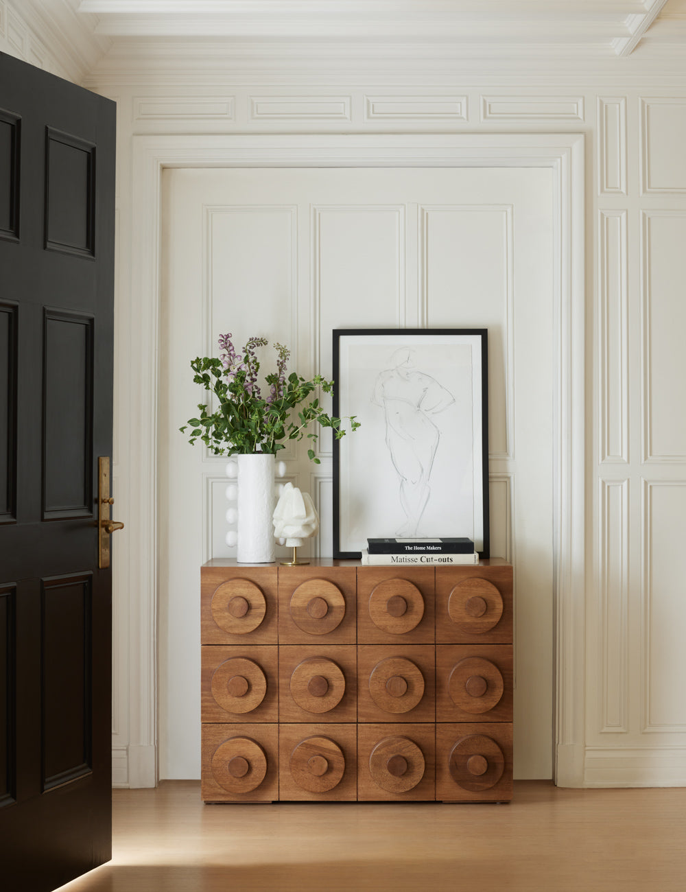 Modern 3-Drawer Dresser for Bedroom - Sturdy Wooden Chest of Drawers with Smooth Gliding Drawers - Perfect for Home, Office, or Dorm Room Storage