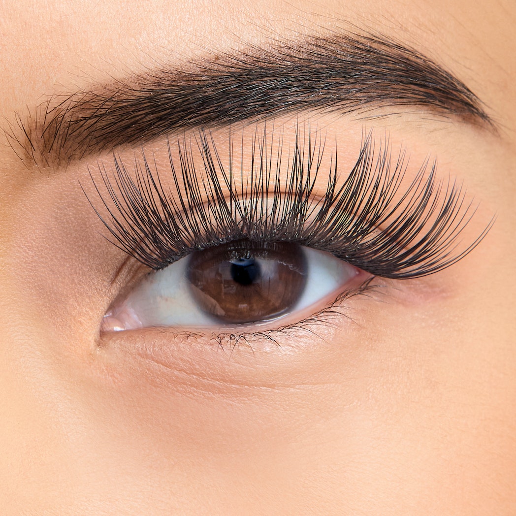 Fluffy Gossamer False Eyelashes - Natural Wispy Lashes for Dramatic Eye Makeup | Perfect for Parties, Weddings & Special Events