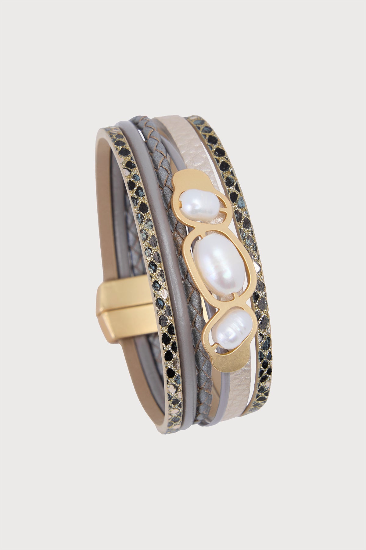 Elegant Multi Pearl Leather Bracelet for Women - Stylish Handmade Jewelry Gift for Birthday, Anniversary & Special Occasions - Perfect for Parties, Weddings & Everyday Wear
