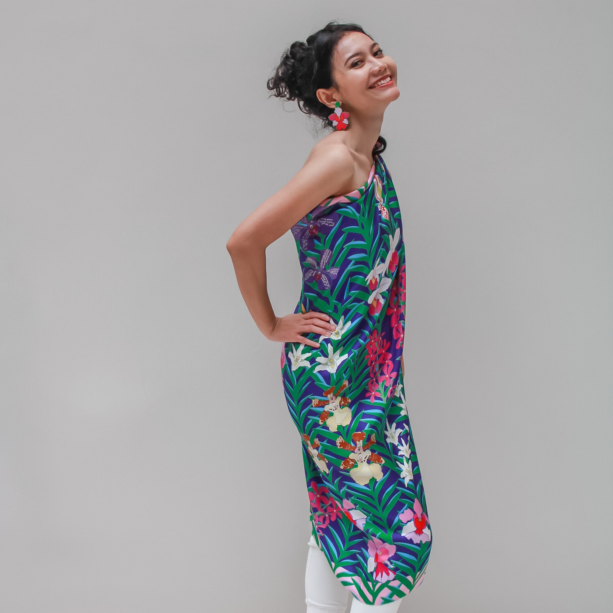 Premium Silk Scarf for Women - Luxury Floral Print Fashion Accessory - Perfect for Weddings, Parties & Everyday Elegance