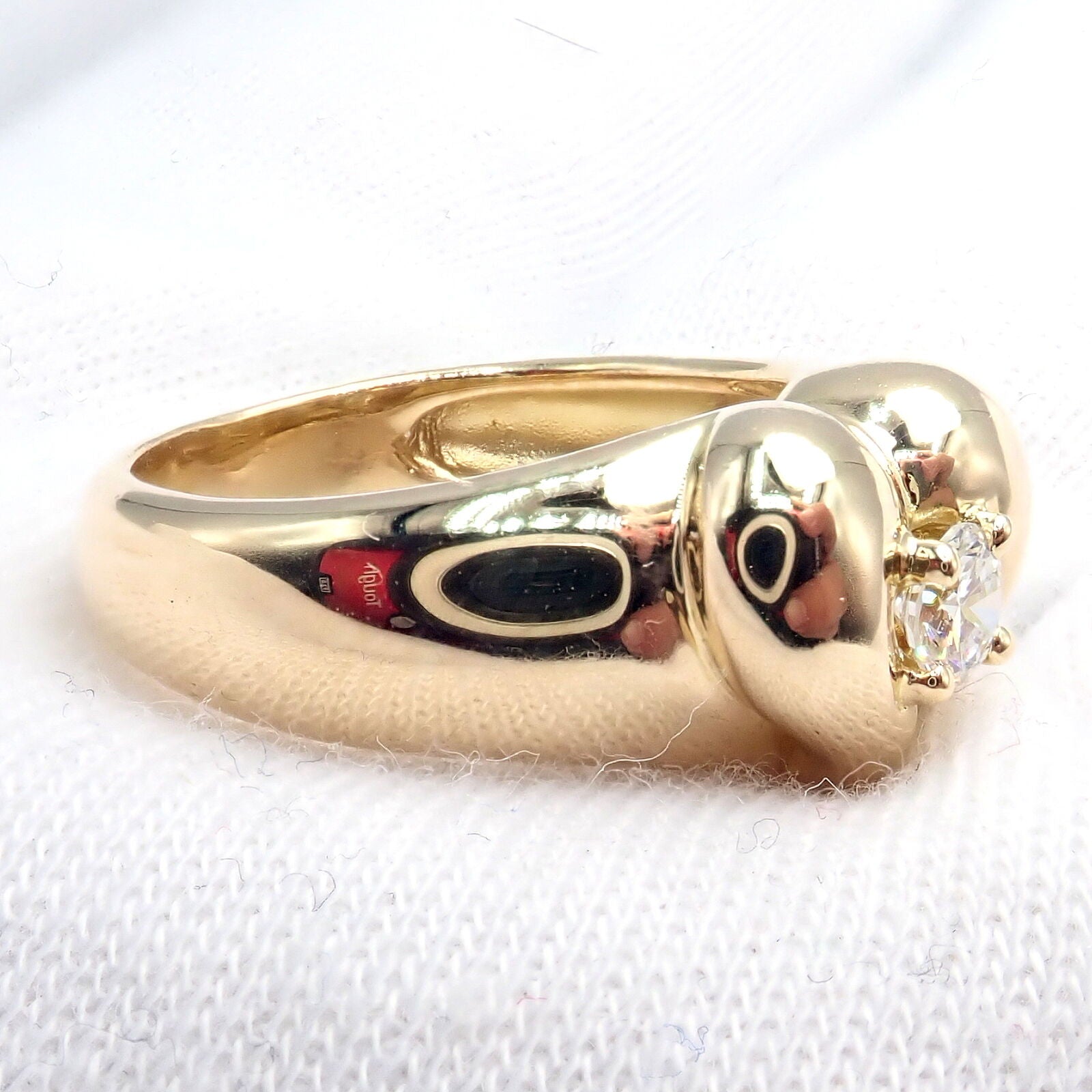 Authentic Van Cleef & Arpels 18k Yellow Gold Diamond Heart Ring - Luxury Jewelry for Women, Perfect for Anniversaries & Special Occasions