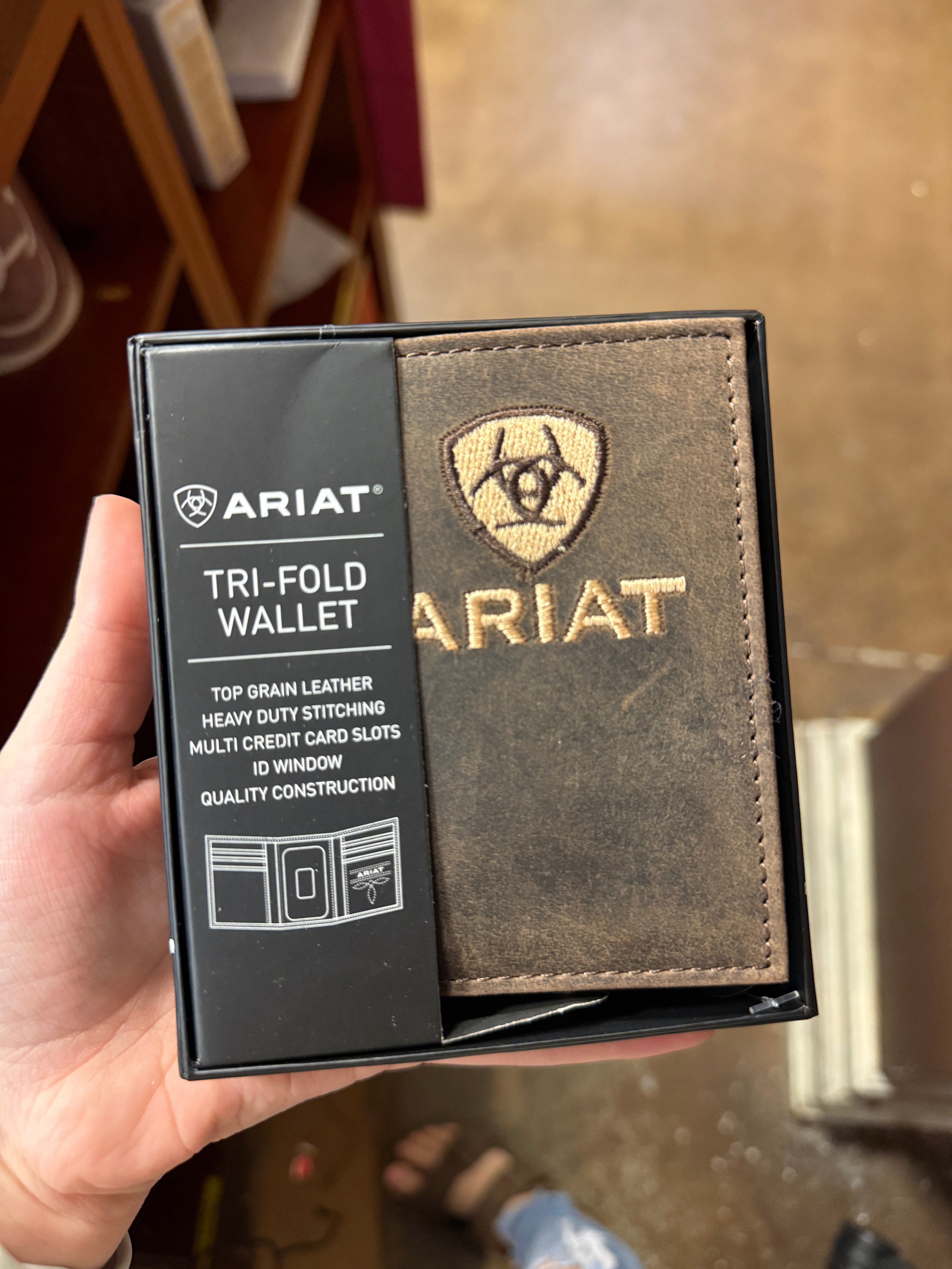 Ariat Genuine Horse Leather Trifold Wallet - Durable & Stylish for Men & Women - Perfect for Equestrian, Outdoor & Everyday Use