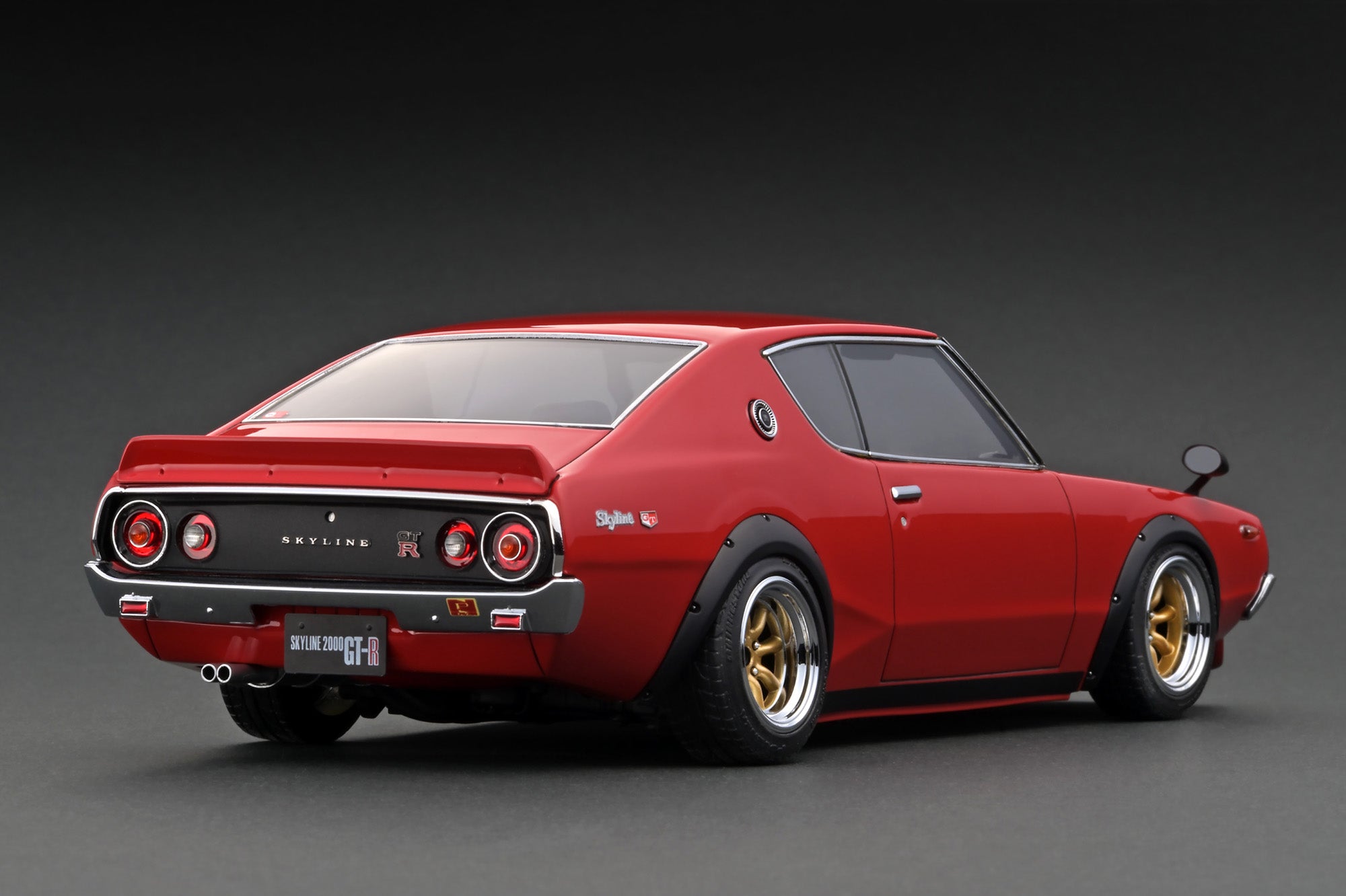 1:18 Scale Nissan Skyline 2000 GT-R KPGC110 Diecast Model Car - Red Collectible for Car Enthusiasts & Display - Perfect for Home Office Decor, Gift for Auto Fans