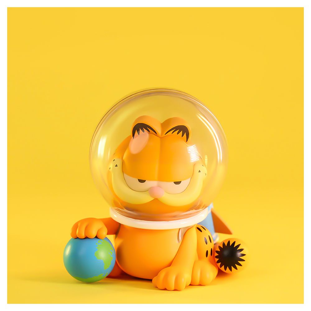 Garfield Day Dream Plush Toy - Cute Cartoon Cat Stuffed Animal for Kids & Adults - Perfect for Gifts, Bedroom Decor, and Collectibles