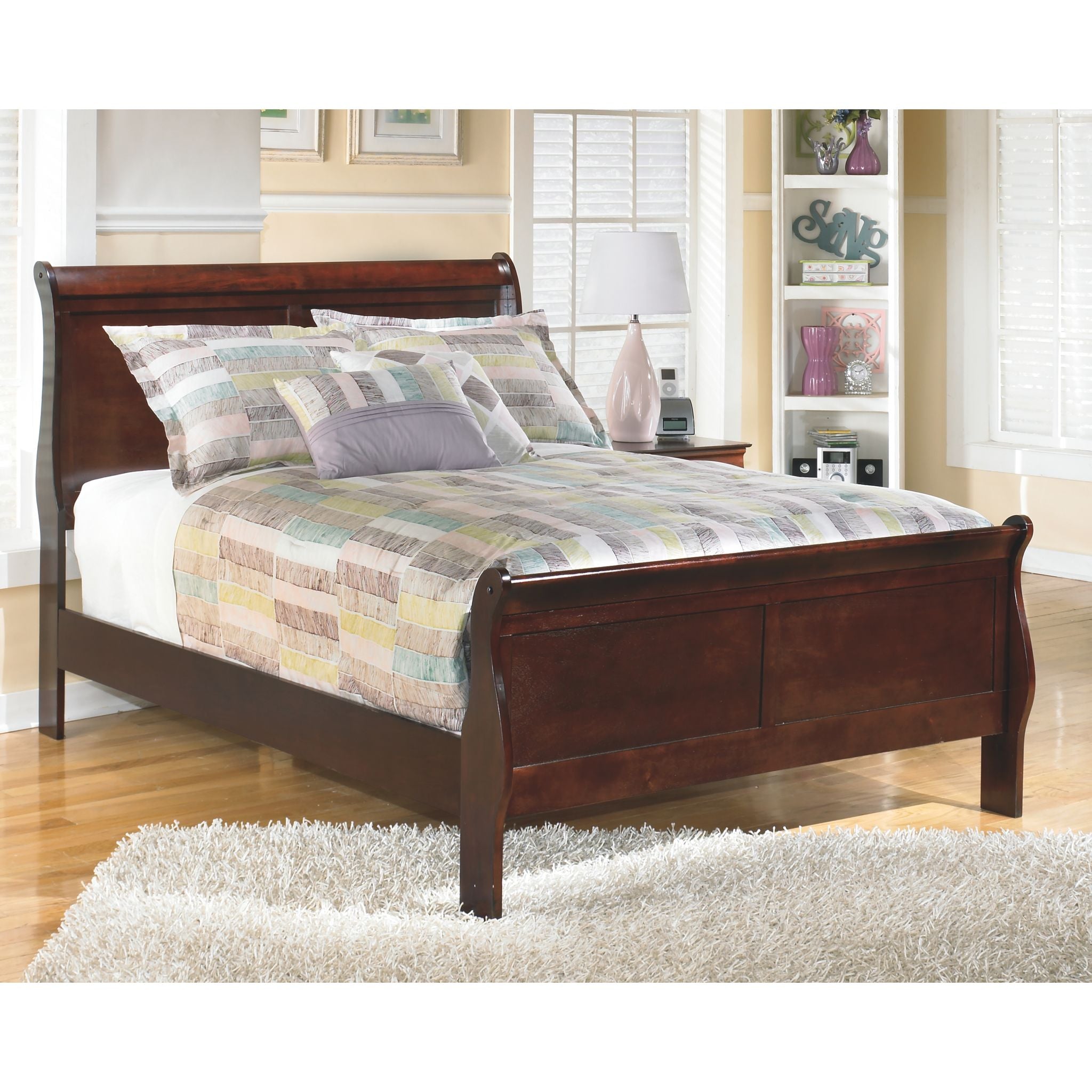 Alisdair Dark Brown Sleigh Bed Frame - Queen Size Wooden Bed with Upholstered Headboard - Perfect for Master Bedroom & Guest Room Decor