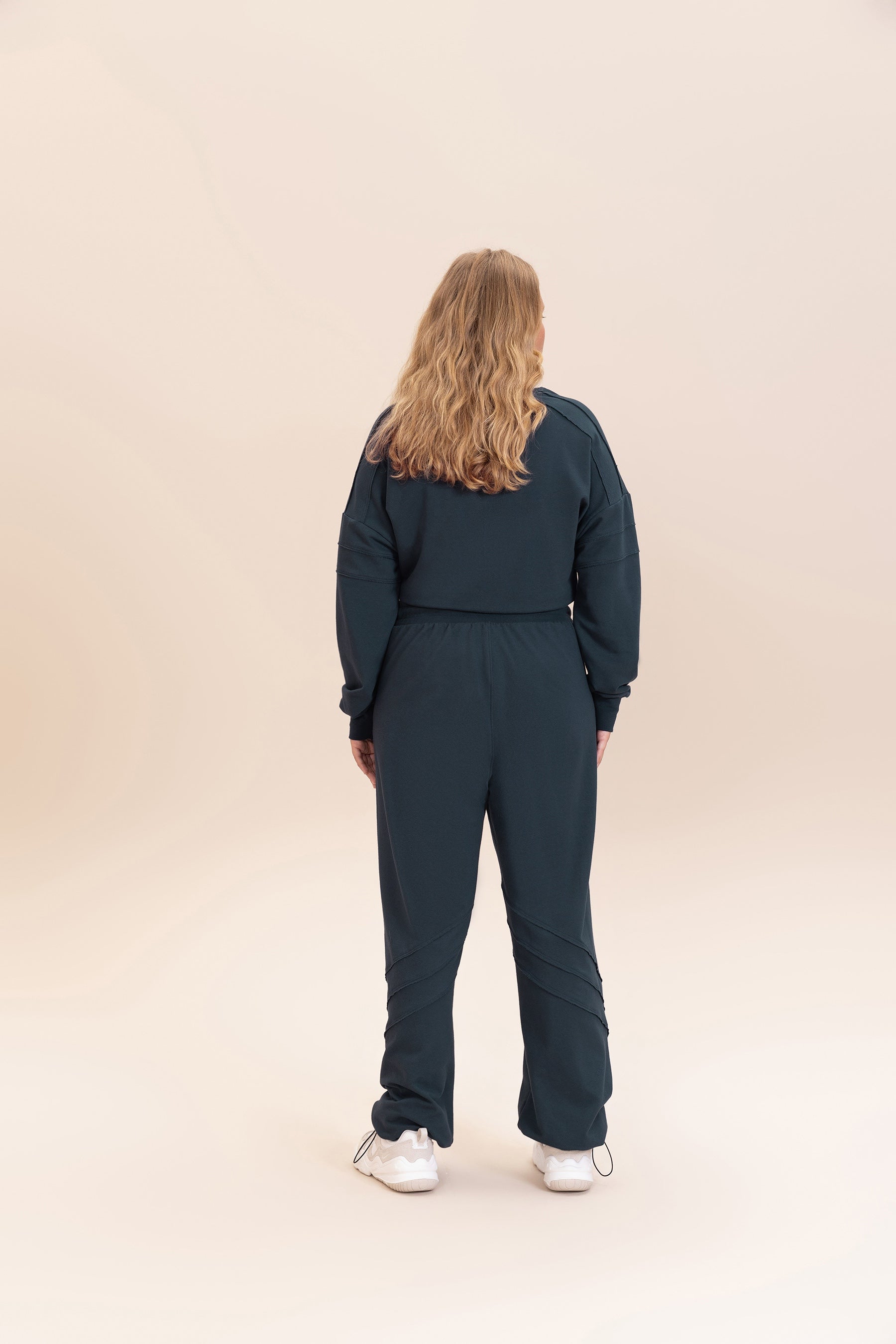Cropped Cut Jog Sweatshirt for Women - Soft Comfortable Oversized Pullover Hoodie for Casual Wear, Gym, and Lounge