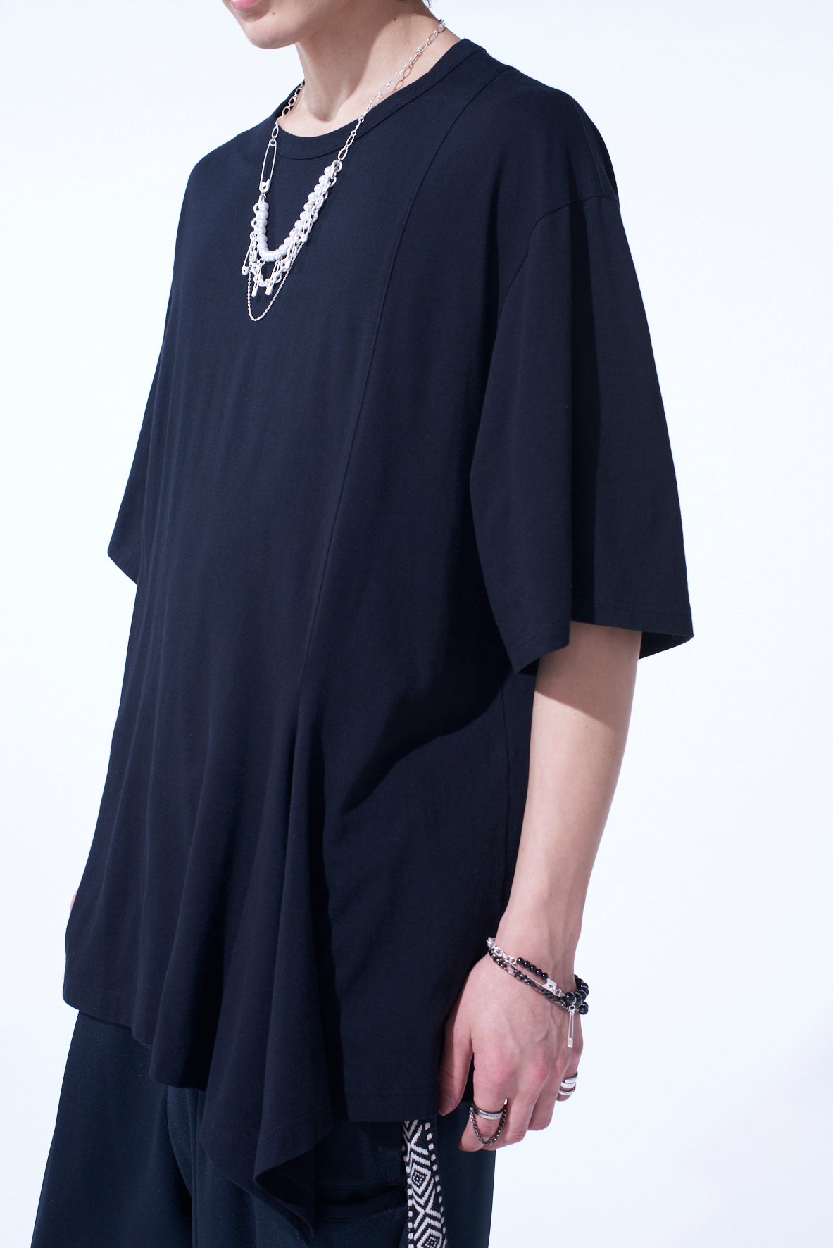 Soft Cotton Jersey Fabric Switch H/S Draped T-Shirt for Women - Comfortable Casual Wear for Everyday Outfits and Layering