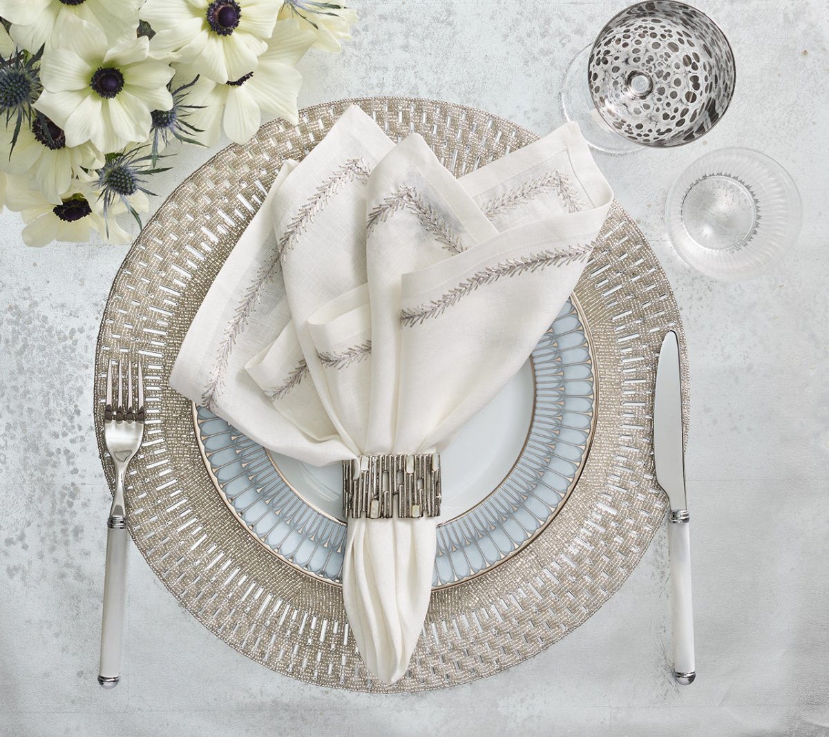 Premium Palisade Placemats Set of 2 - Waterproof & Heat-Resistant Table Mats for Dining, Kitchen, and Outdoor Use - Elegant Home Decor for Parties and Everyday Meals