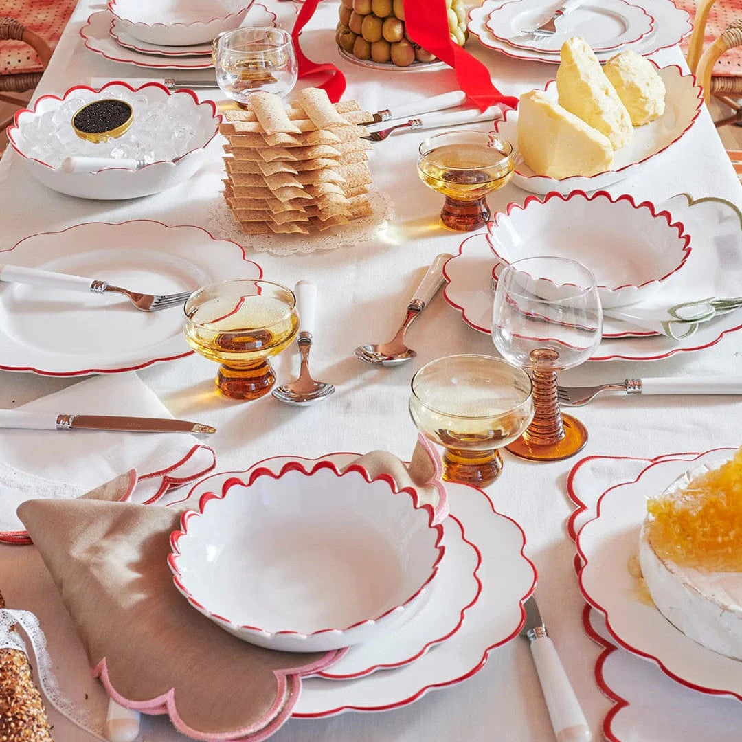 17-Piece Red Edge White Scallop Dining Set - Elegant Dinnerware for Family Gatherings & Holiday Entertaining
